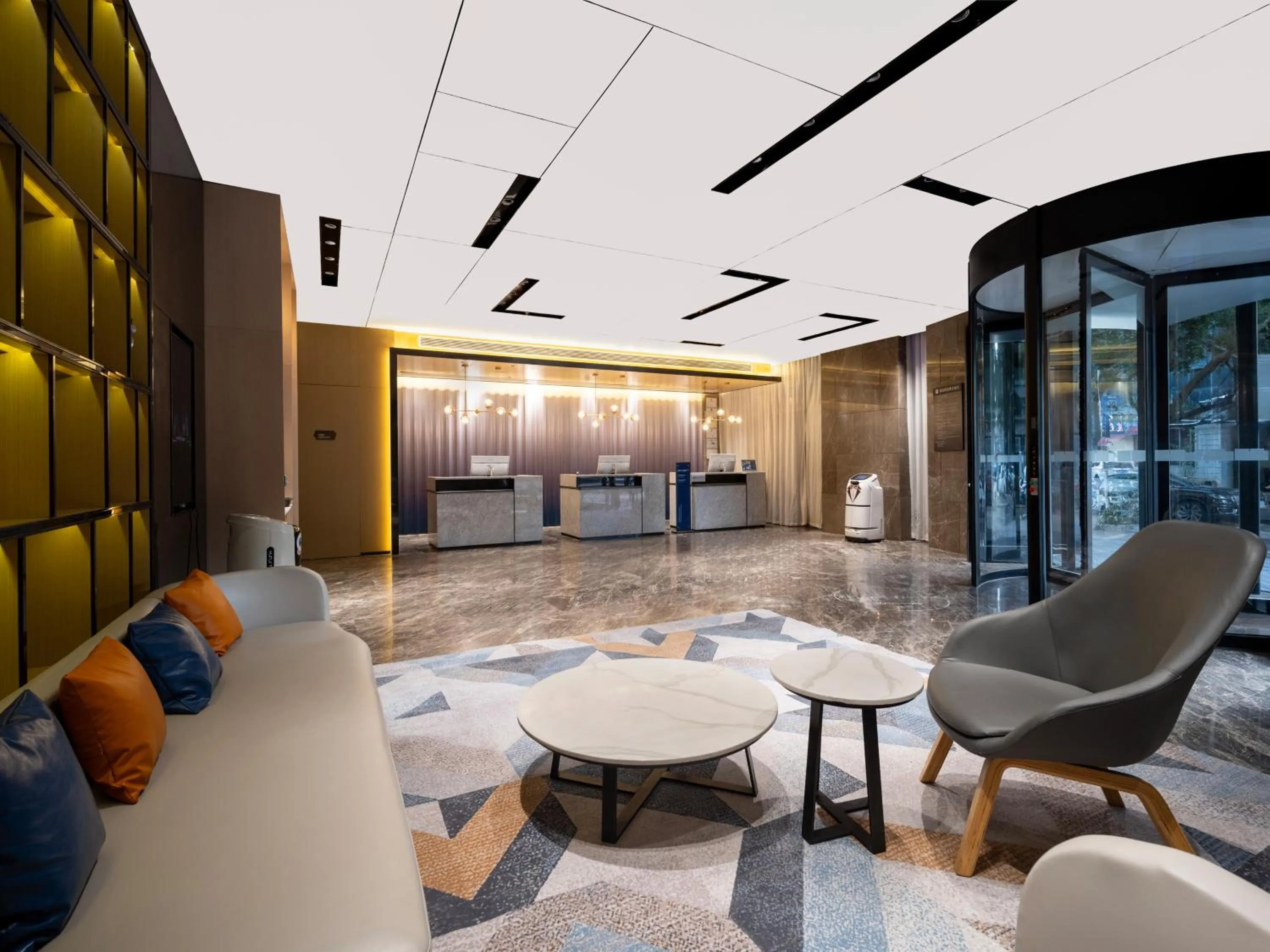 Lobby or reception in Holiday Inn Express Zhuhai Grand Theater by IHG