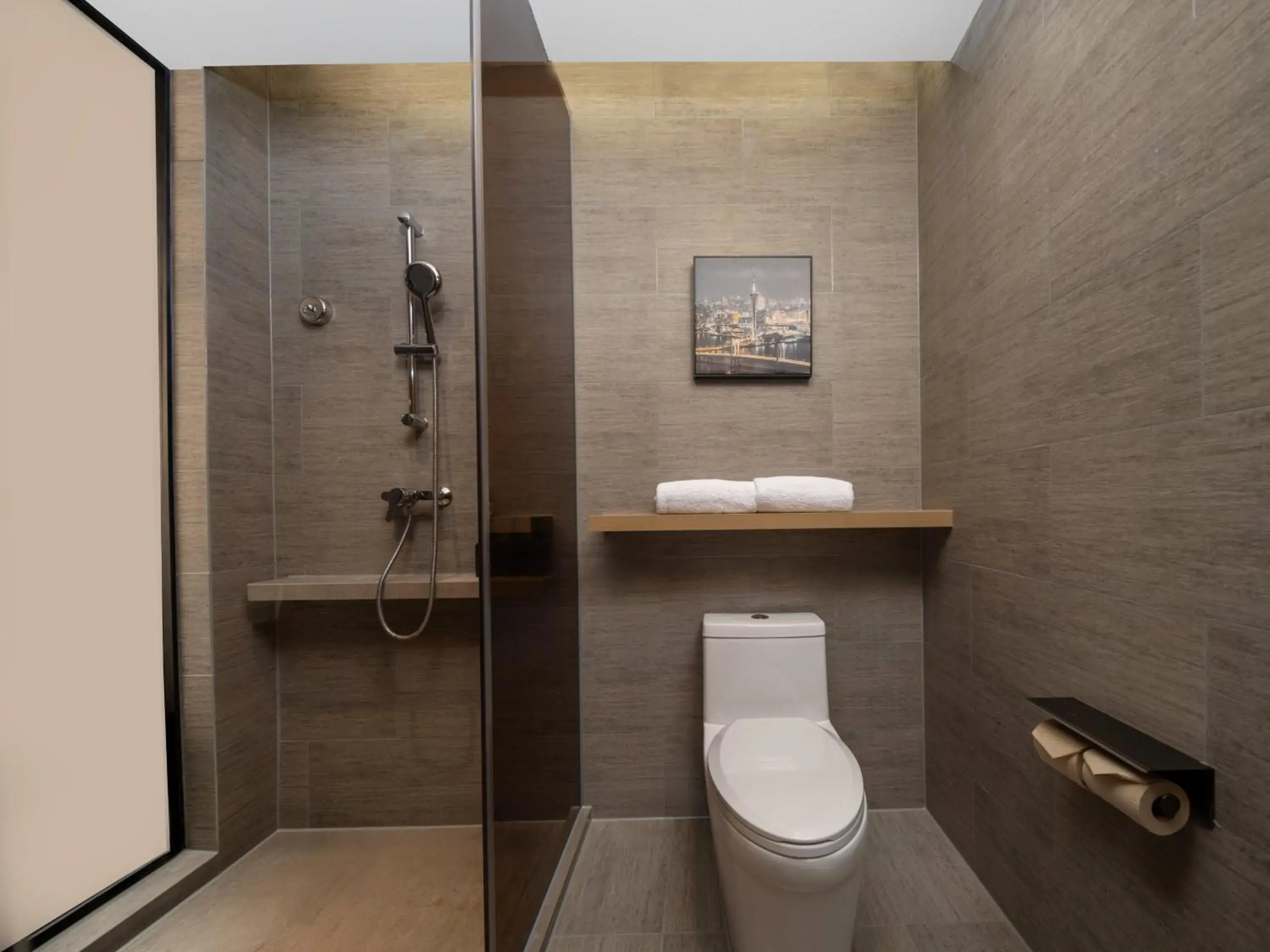 Standard Room in Holiday Inn Express Zhuhai Grand Theater by IHG Standard Room in Holiday Inn Express Zhuhai Grand Theater by IHG