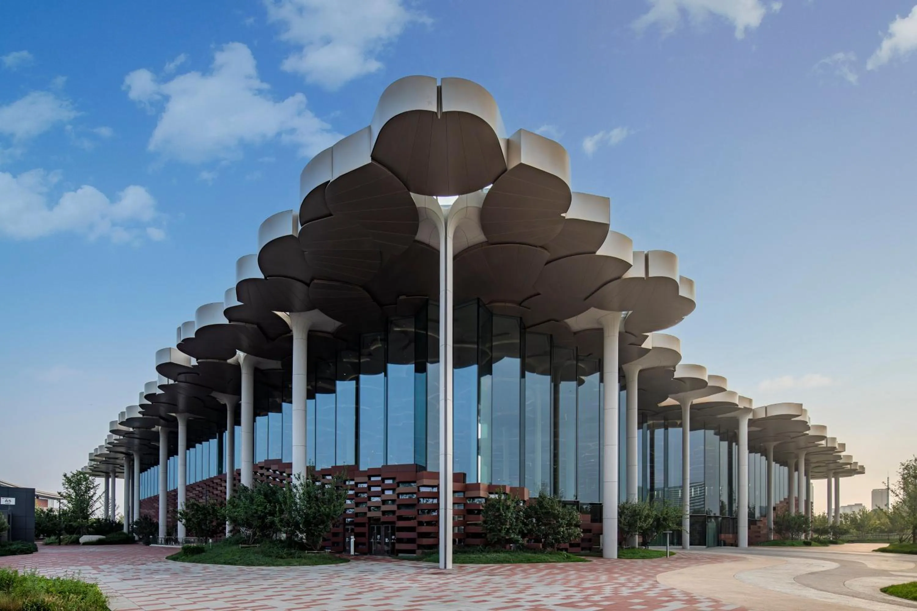 Area and facilities in Crowne Plaza Beijing Tongzhou