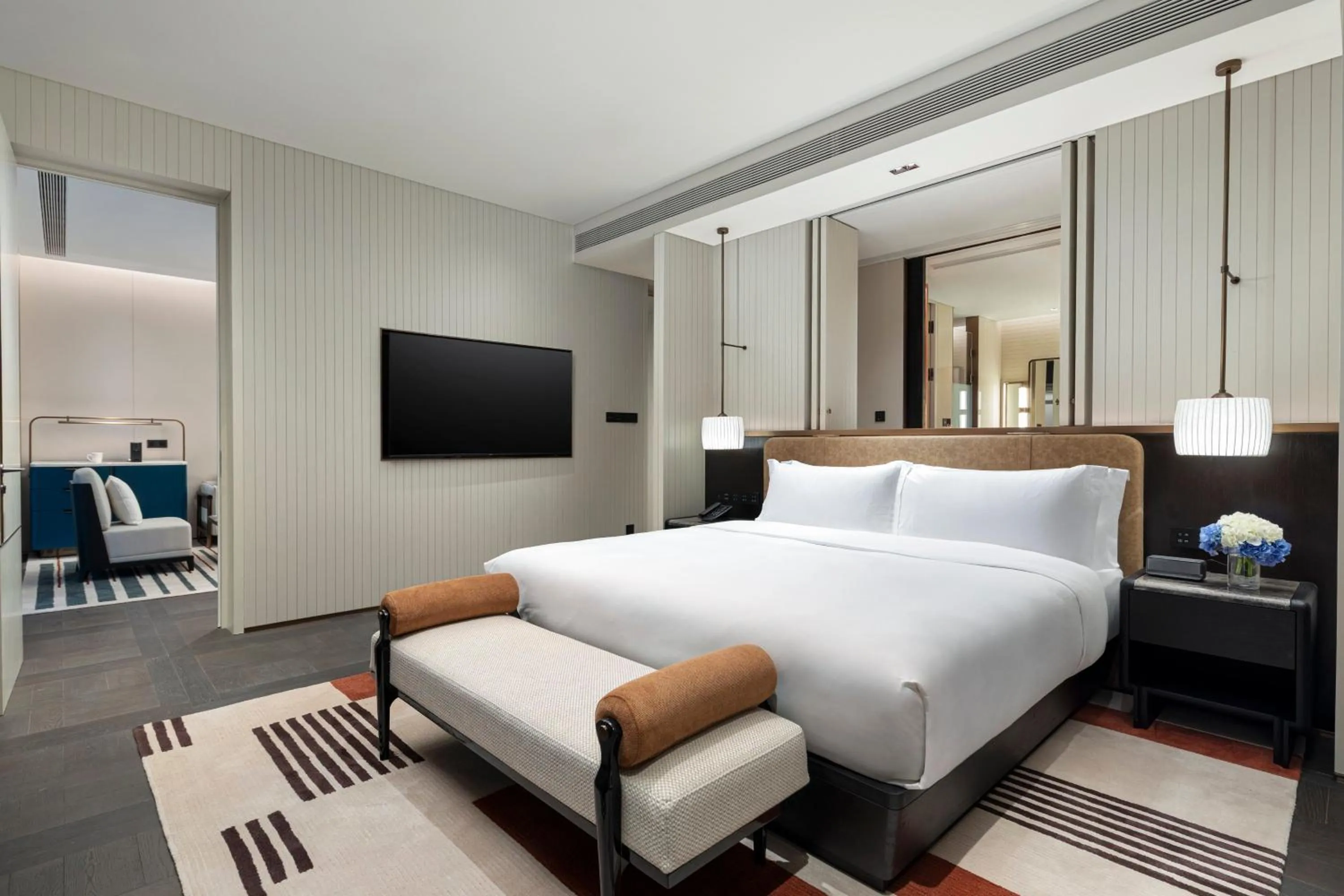 Photo of the whole room, Bed in Crowne Plaza Beijing Tongzhou