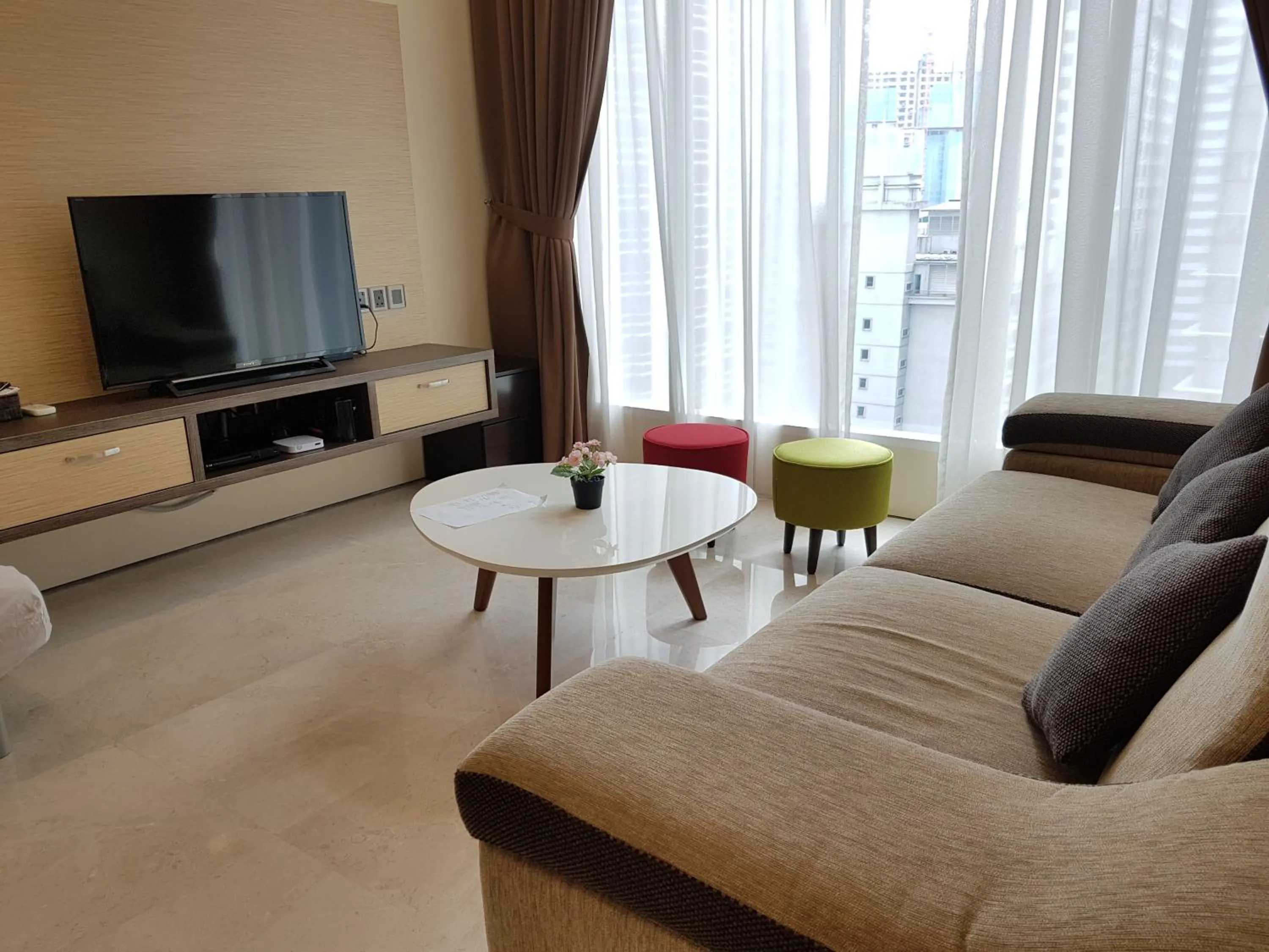 Living room in Soho Suites @ KLCC by Luxury Suites Asia