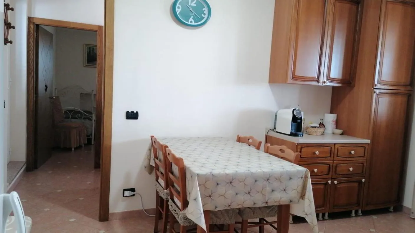 kitchen in DIMORA ANTONIANNA in VALLE D'ITRIA