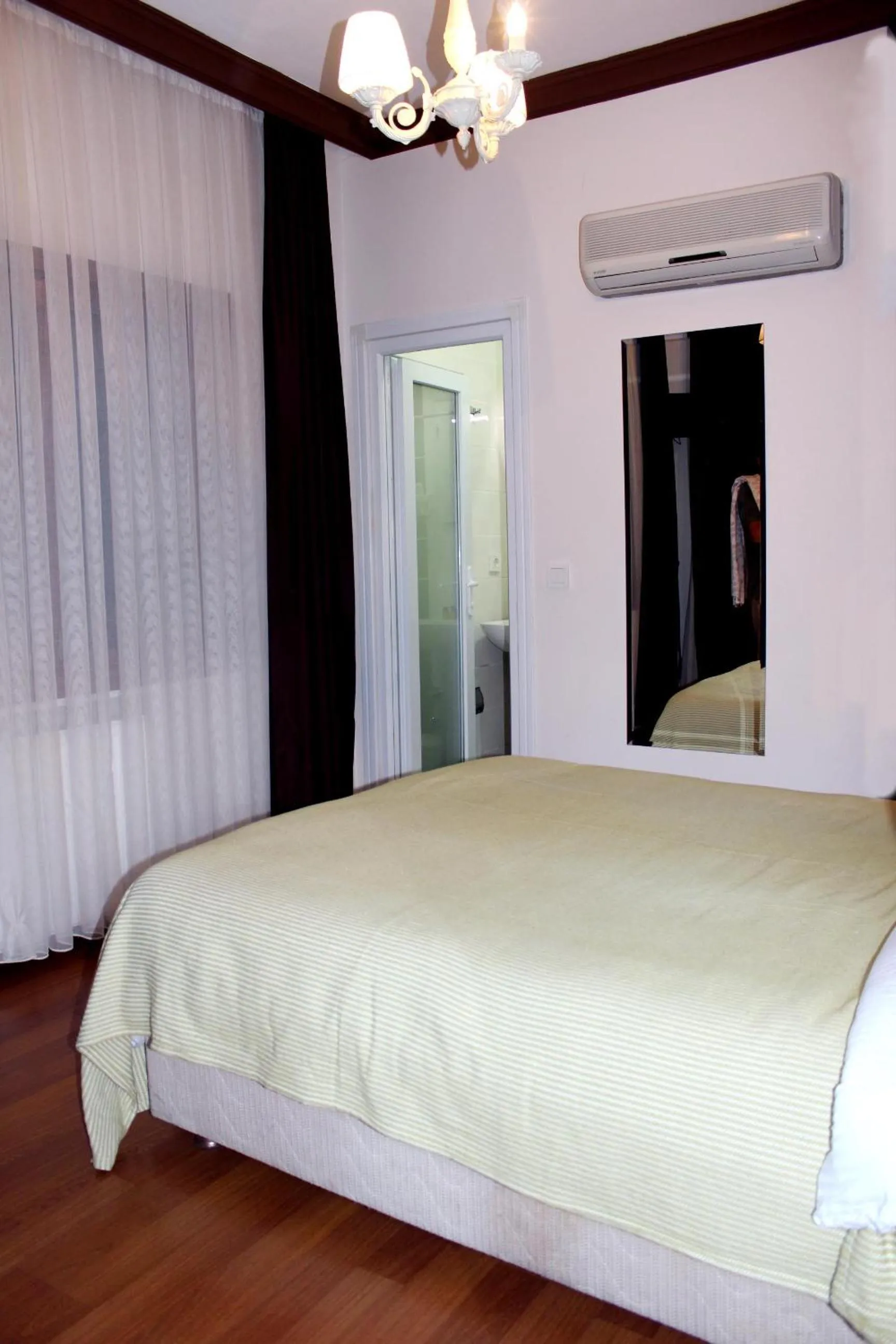 Bed in Nizam Butik Otel Büyükada