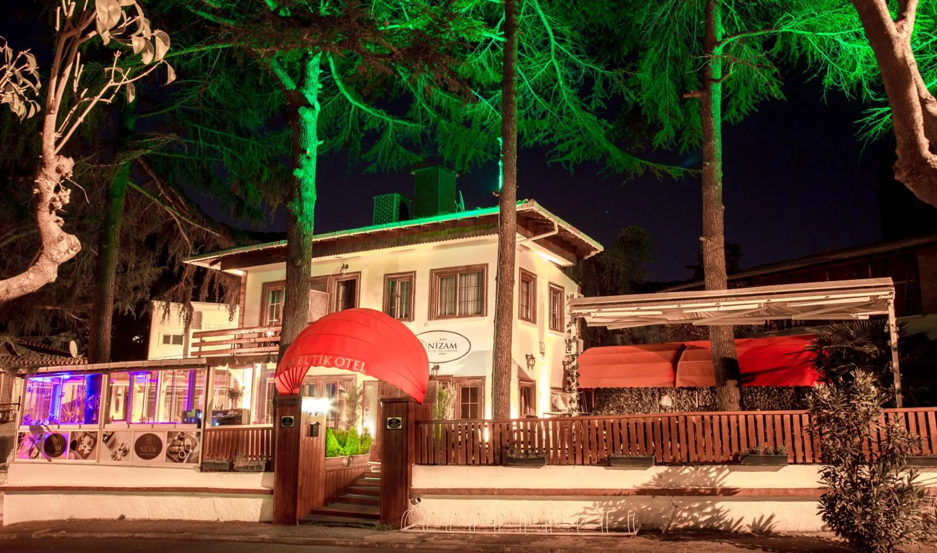 Facade/entrance in Nizam Butik Otel Büyükada