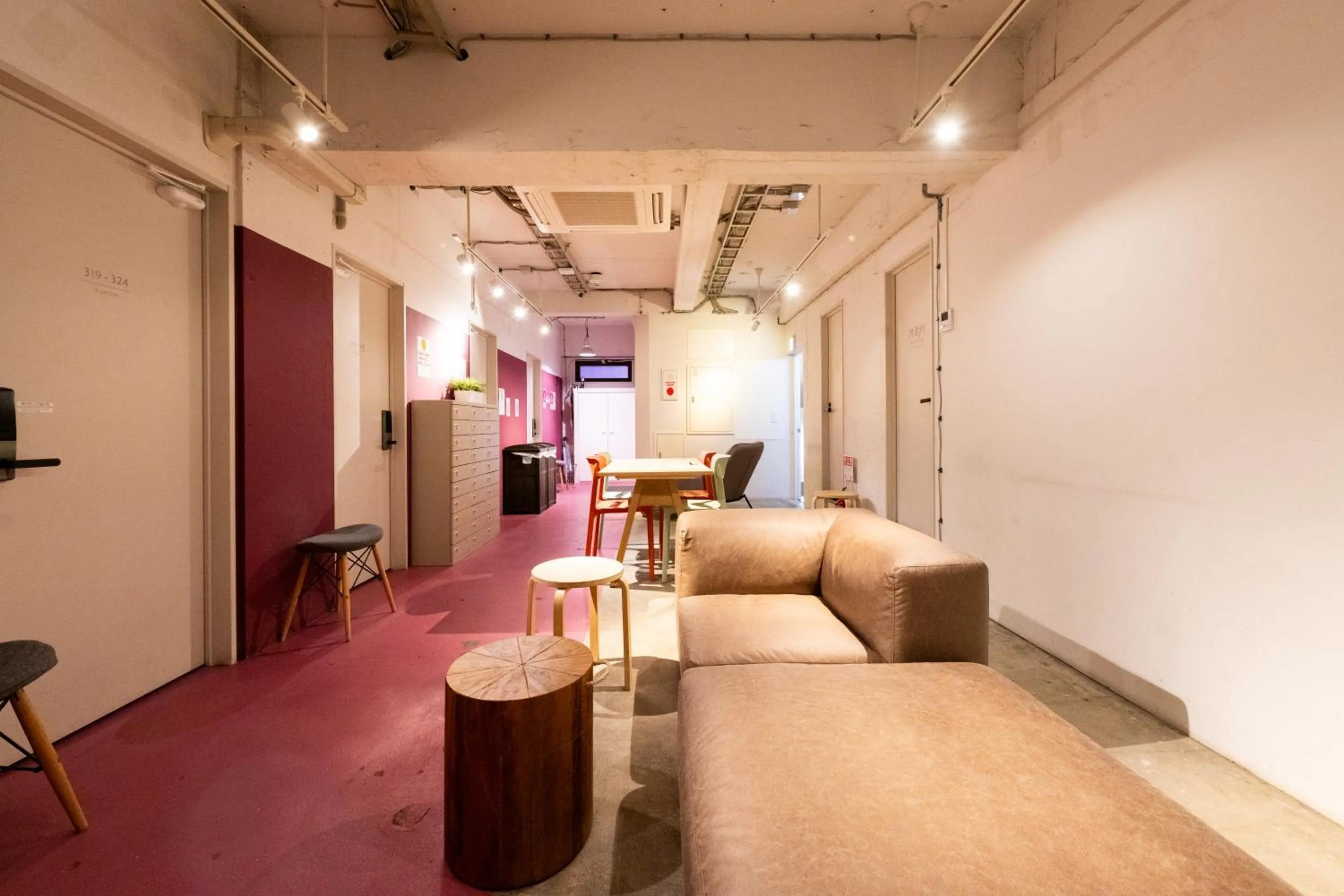 Lounge or bar in Imano Tokyo Hostel