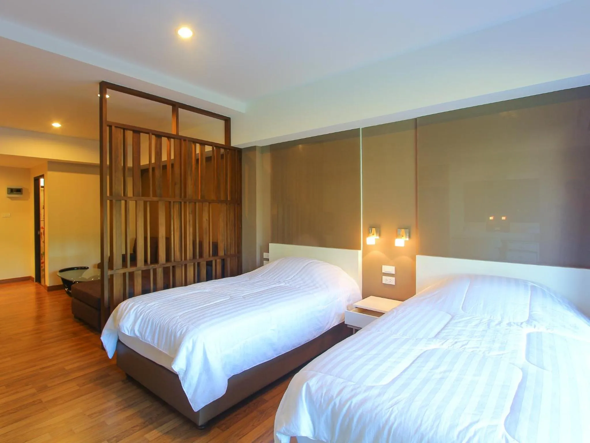 Photo of the whole room, Bed in Huahin City View