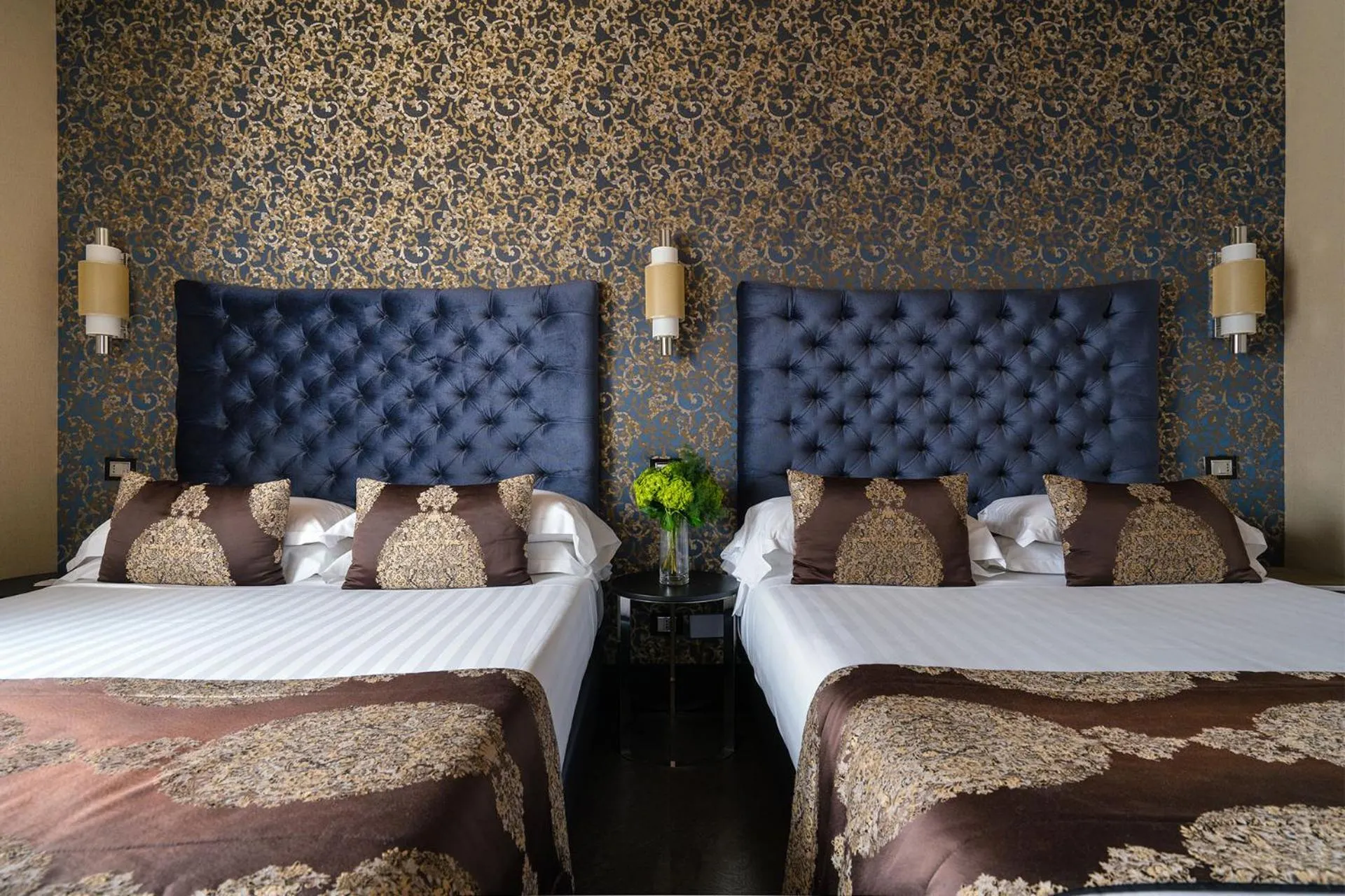 Bed in Unica Suites Rome