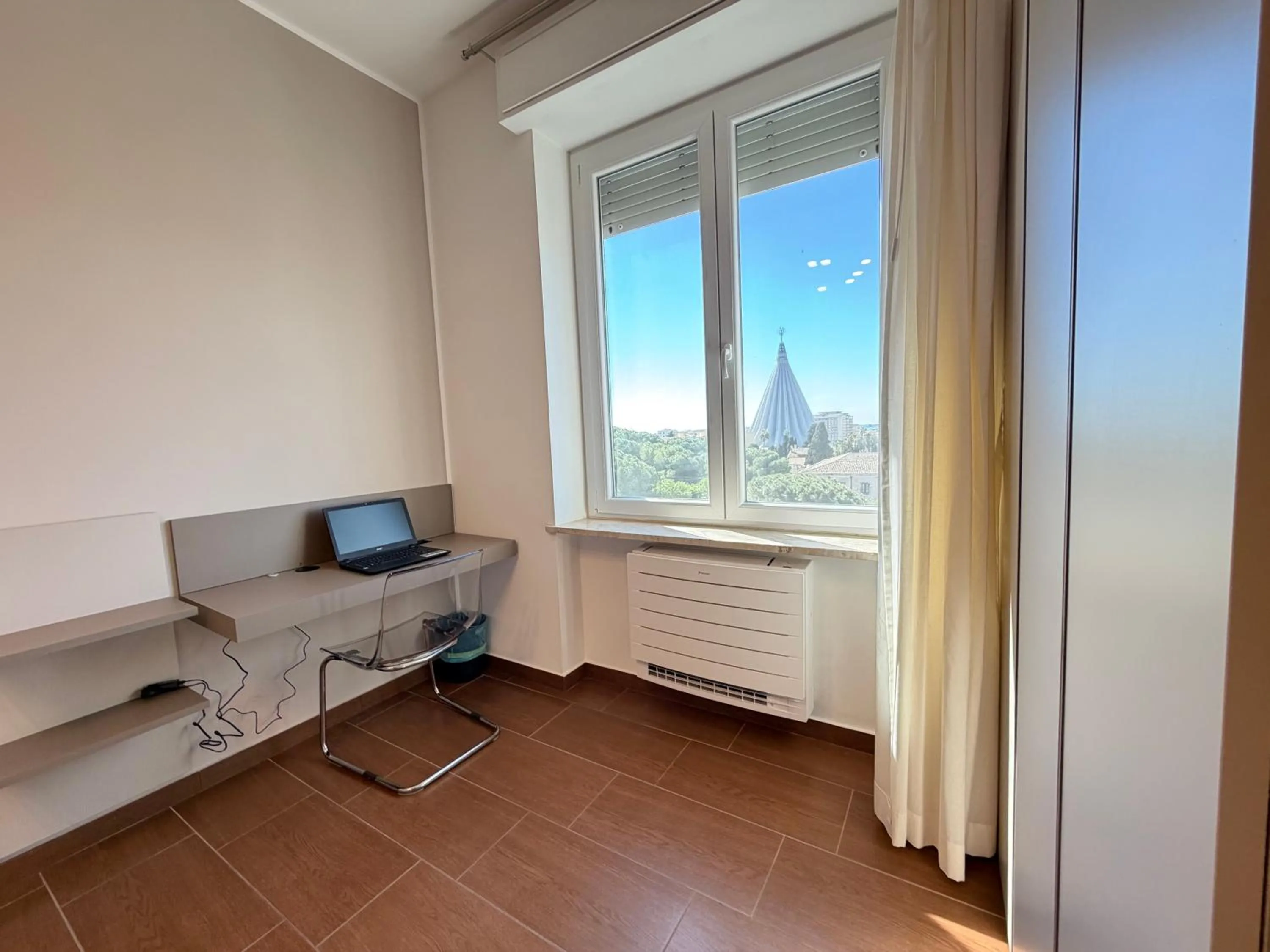 Panoramic Rooms