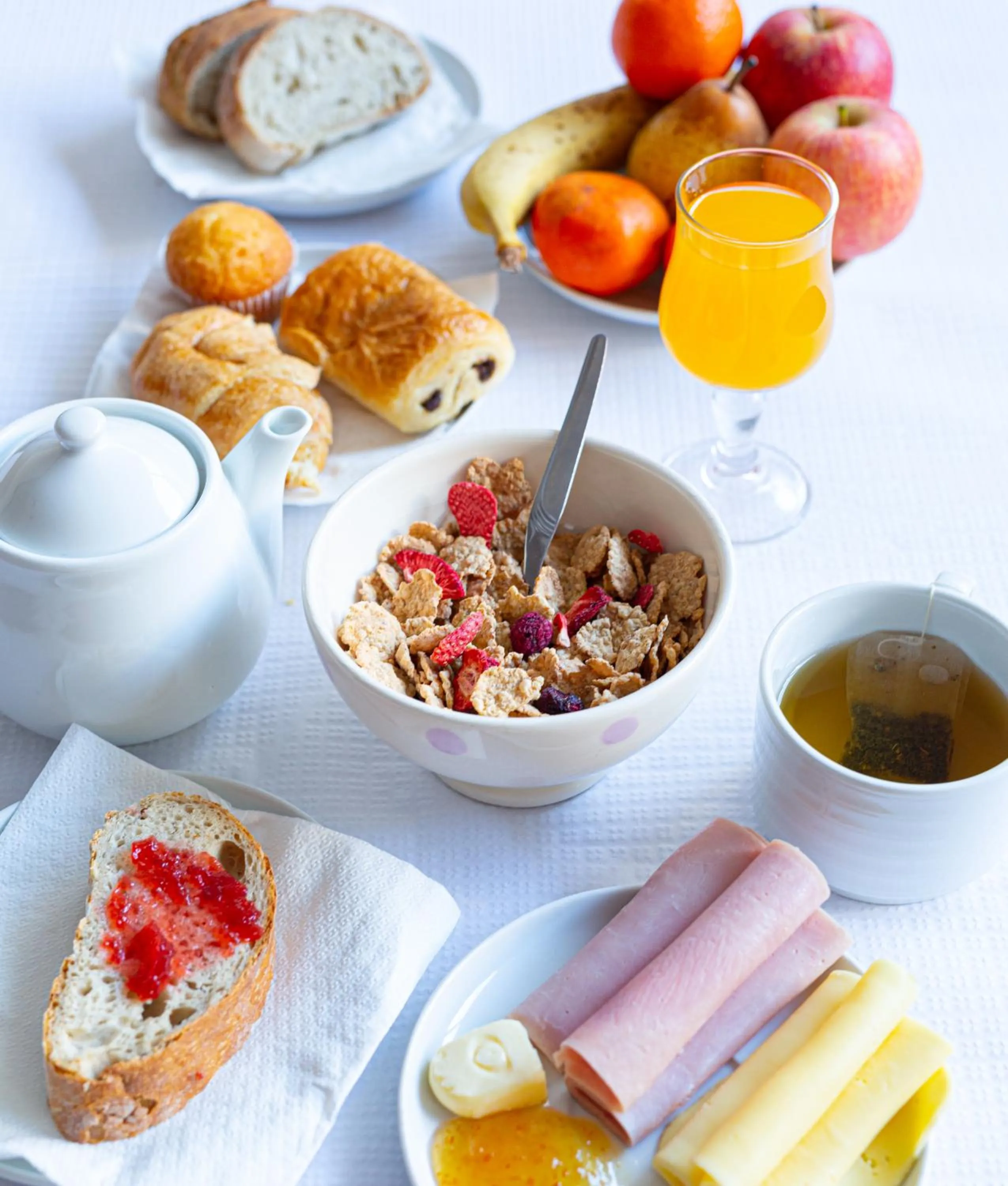 Continental breakfast in Hotel Nossa Senhora da Paz