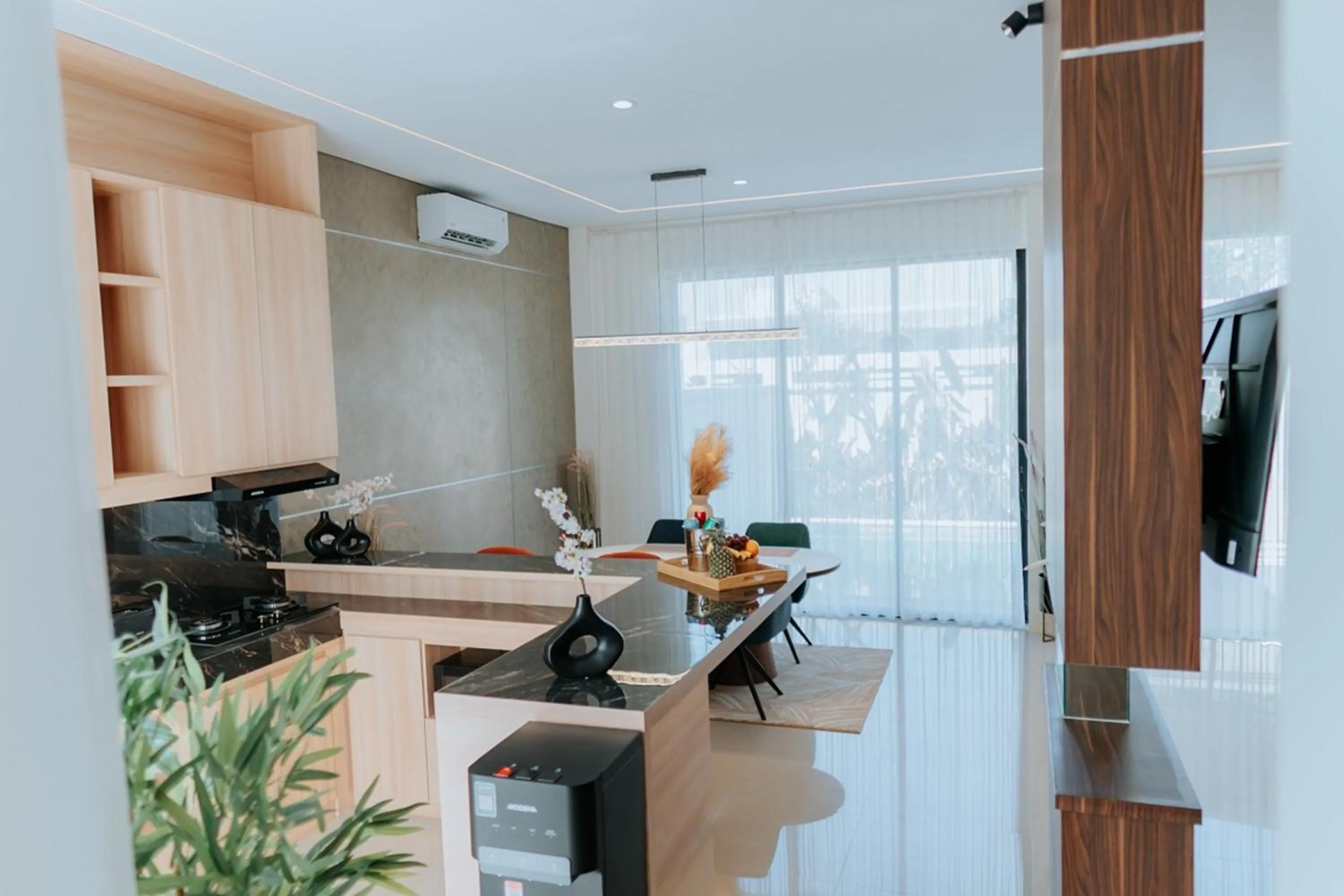 Kitchen or kitchenette in Slokayana Villas