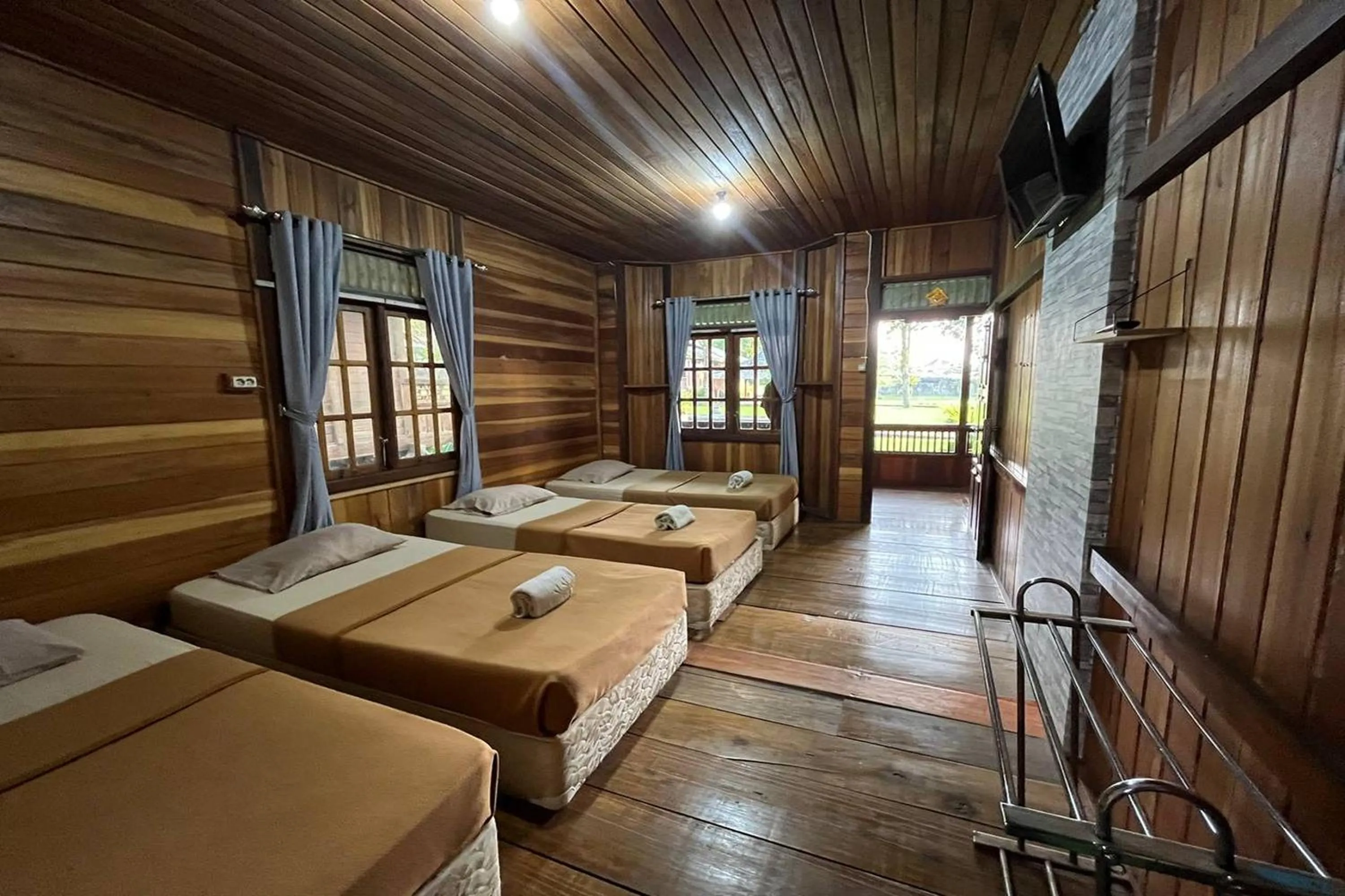 Bed in Tjapoeng Resort Pancawati