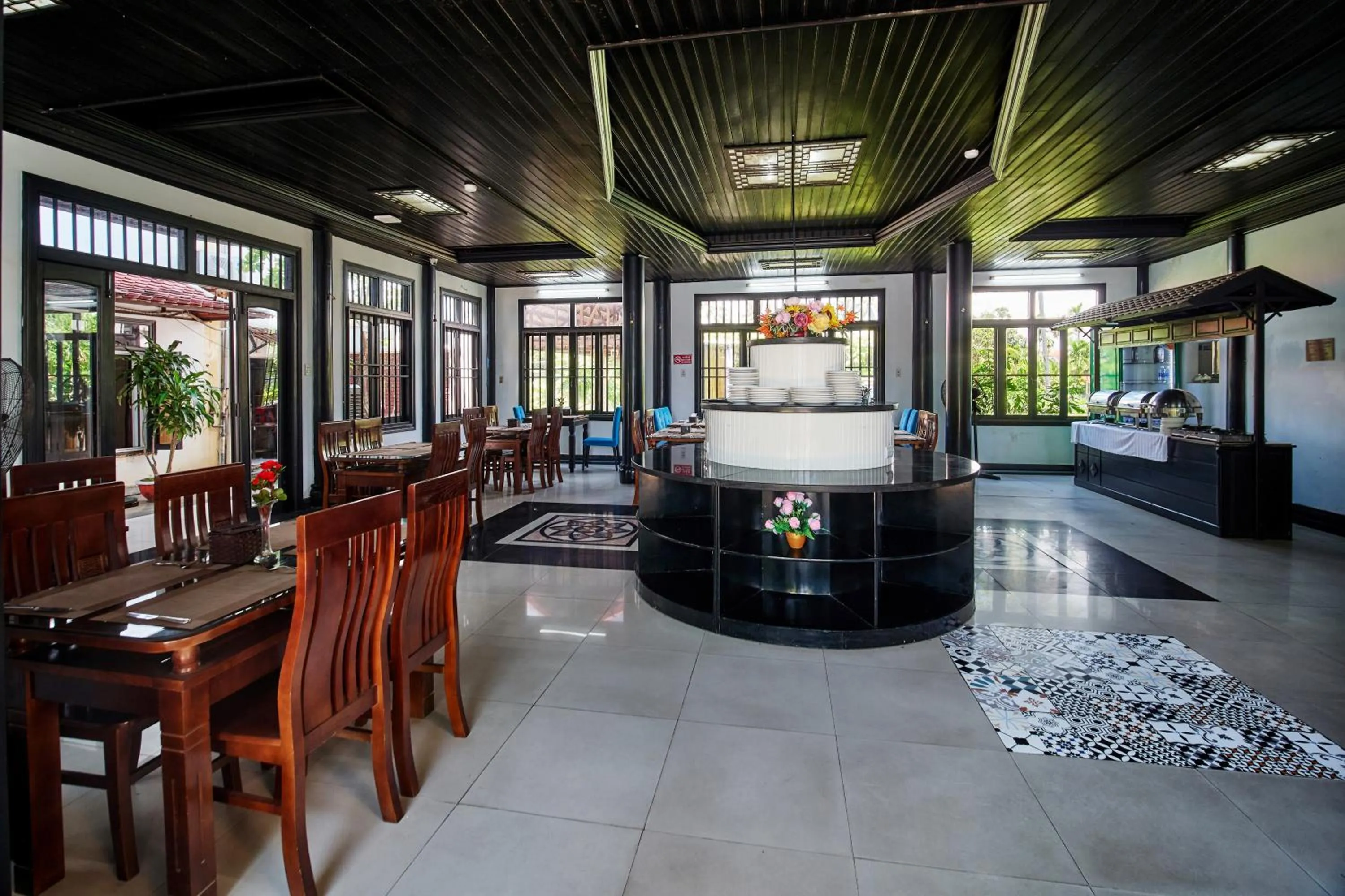 Restaurant/places to eat in Hoian Nostalgia Hotel