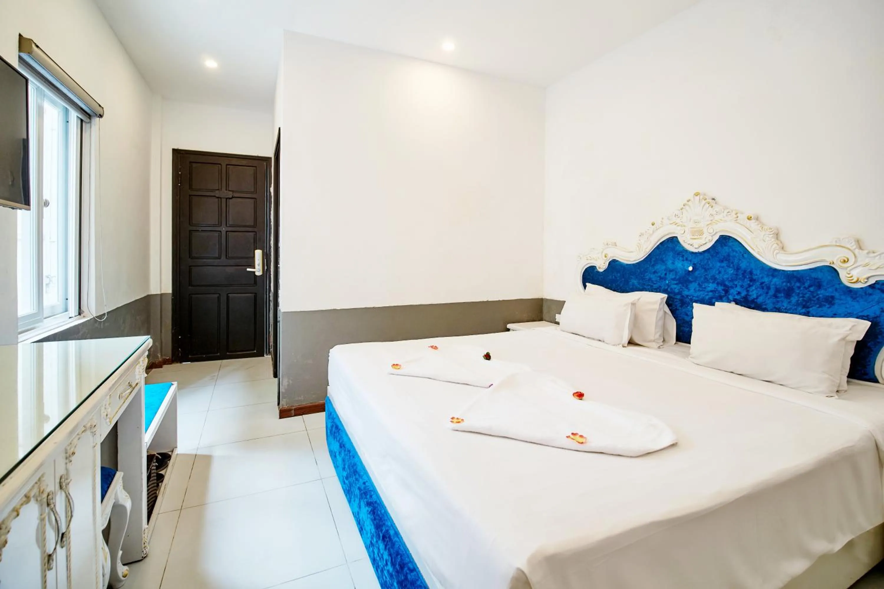 Bedroom, Bed in Hoian Nostalgia Hotel