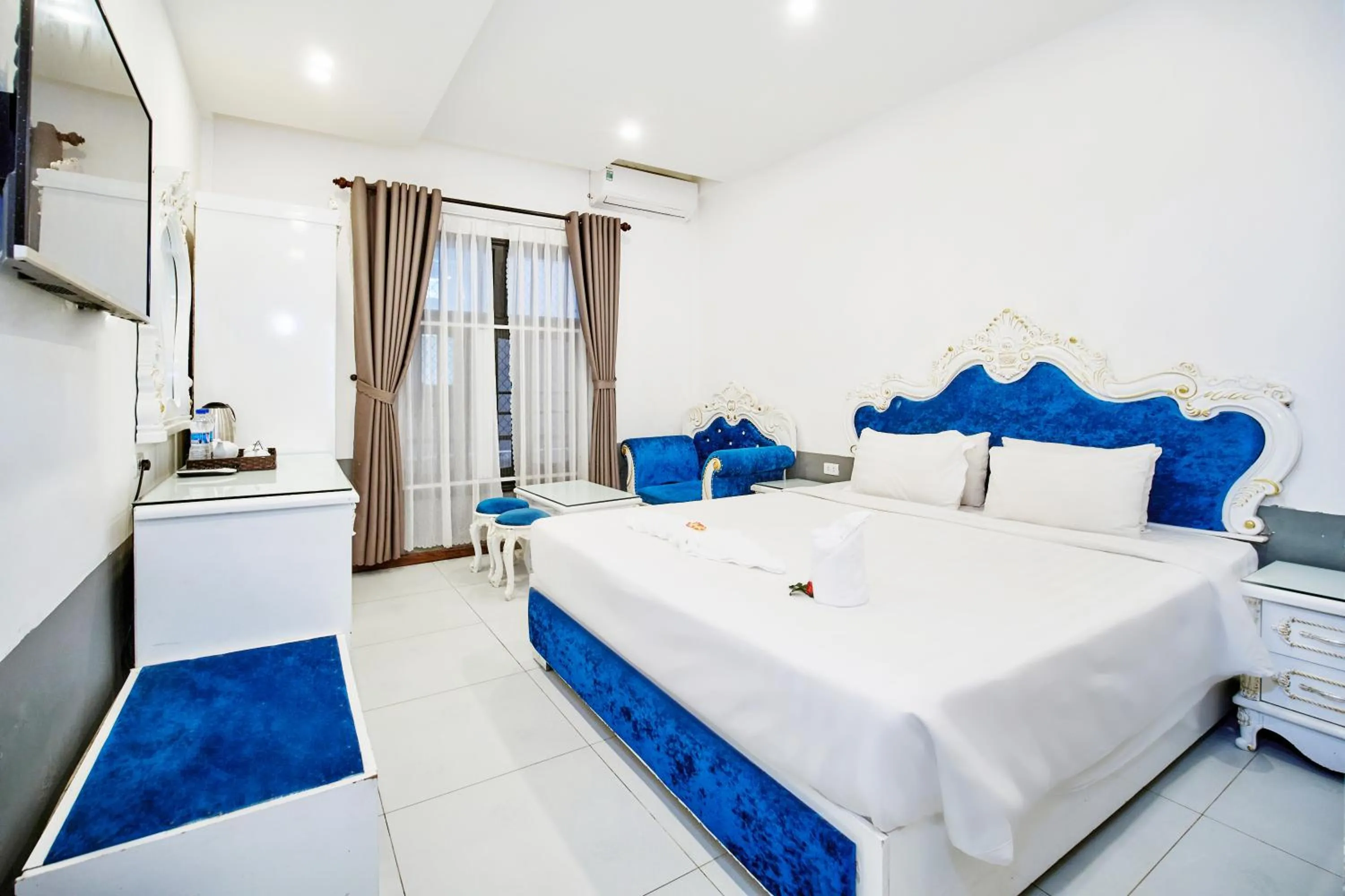 Bedroom, Bed in Hoian Nostalgia Hotel