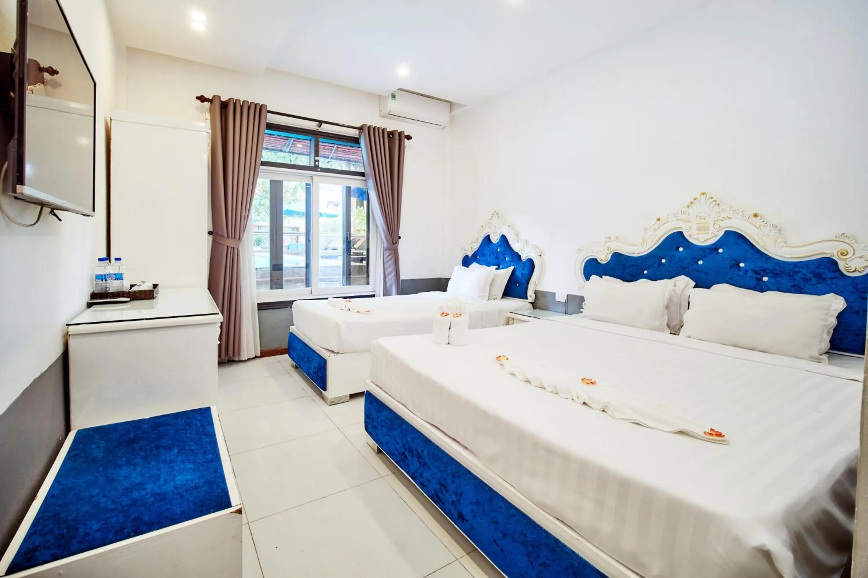 Bedroom, Bed in Hoian Nostalgia Hotel