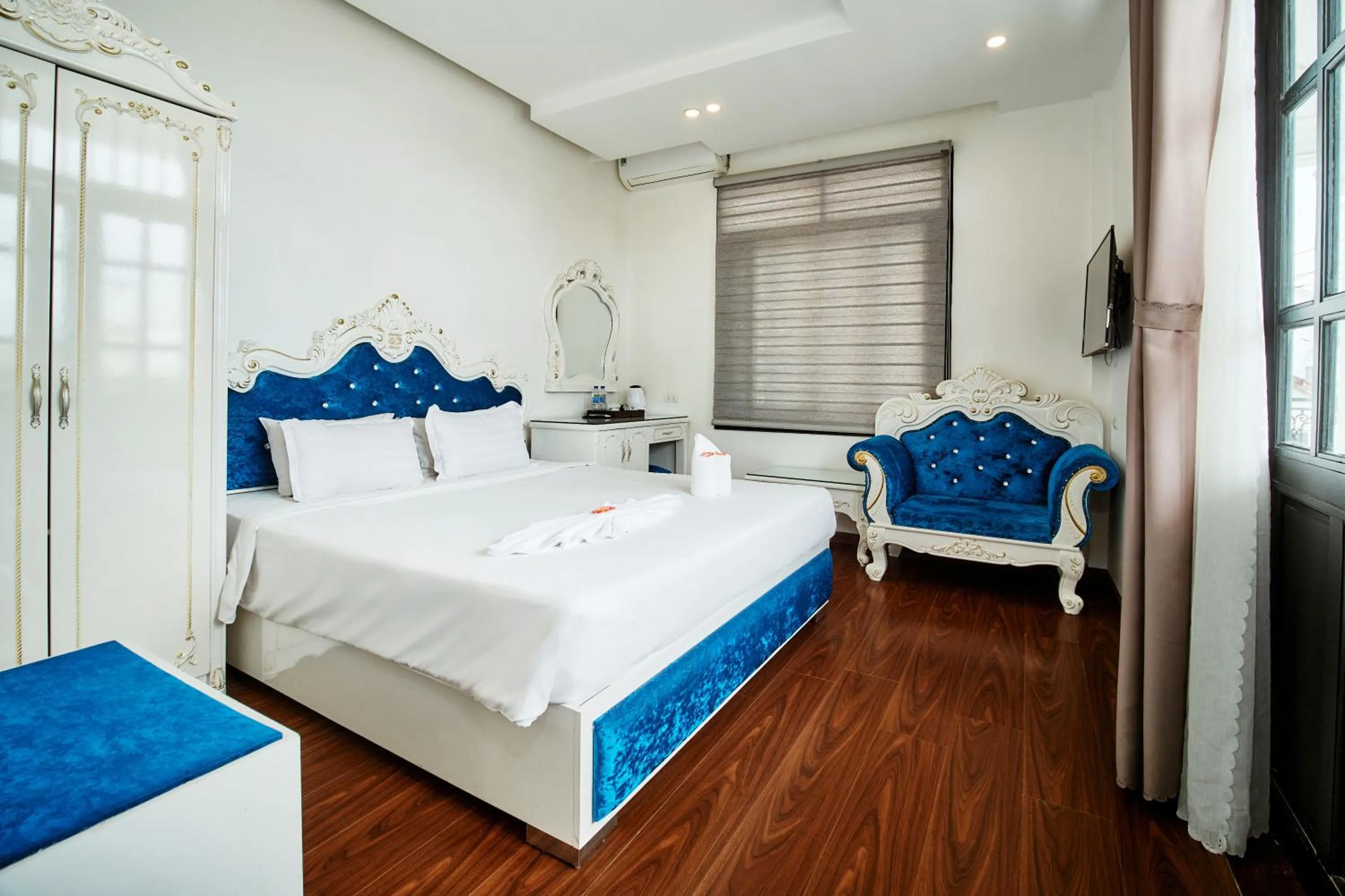 Bedroom, Bed in Hoian Nostalgia Hotel