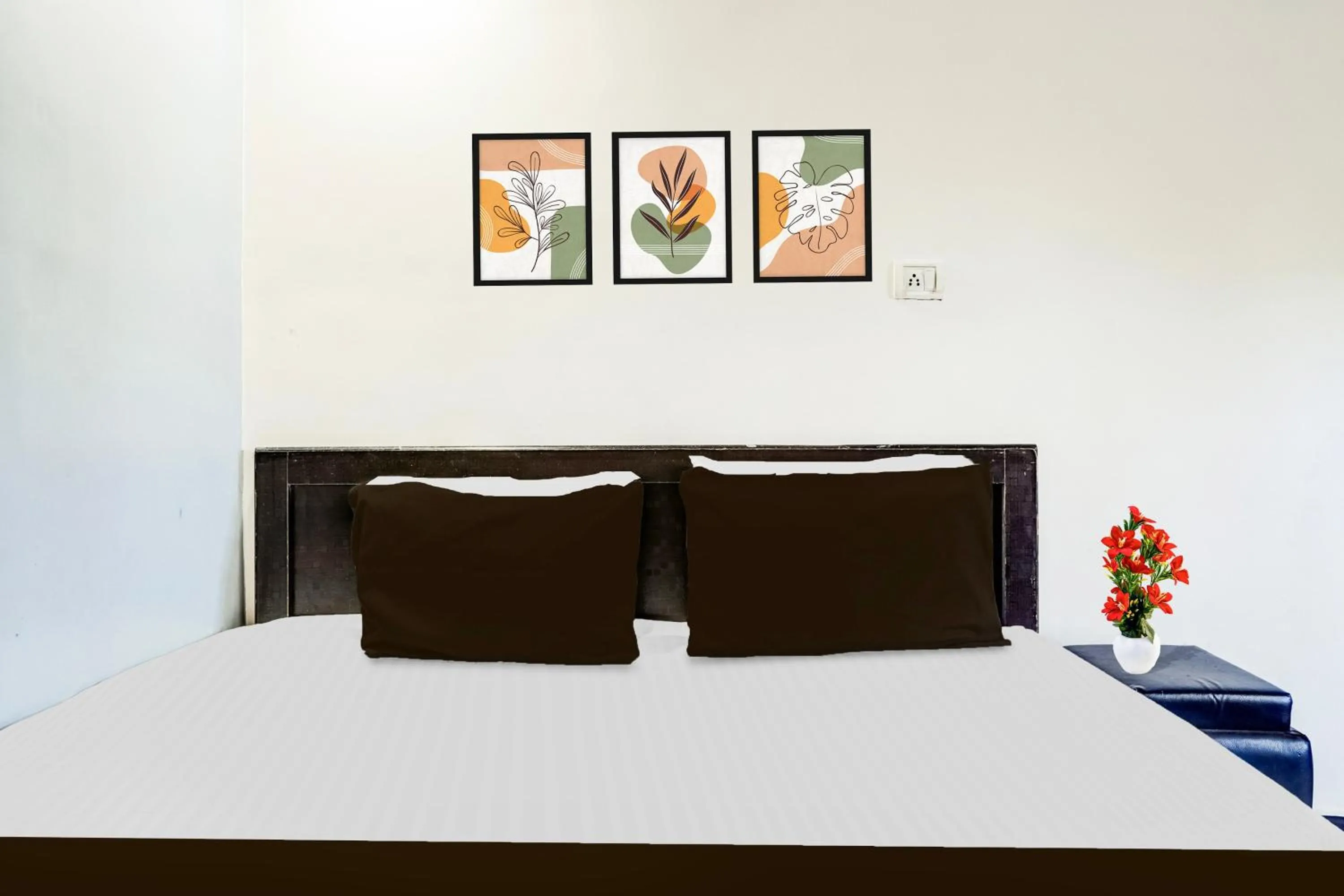 Bedroom in HOTEL O WELCOME INN