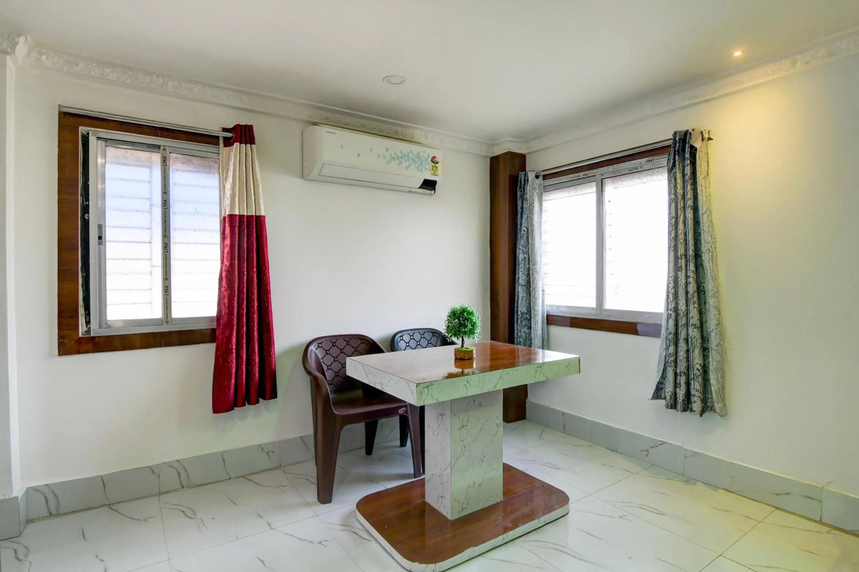 Bedroom in Hotel O Diamond Plaza