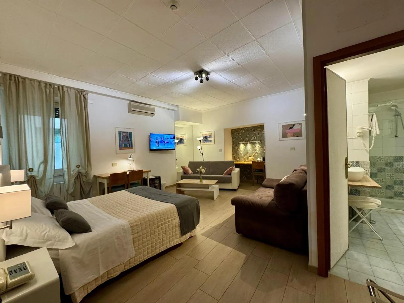 Bed in Hotel Arcadia