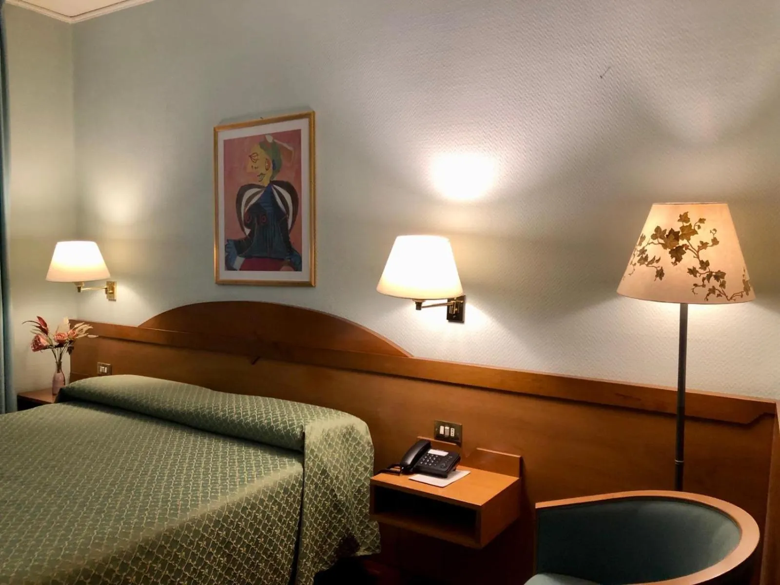 View (from property/room), Bed in Hotel Arcadia