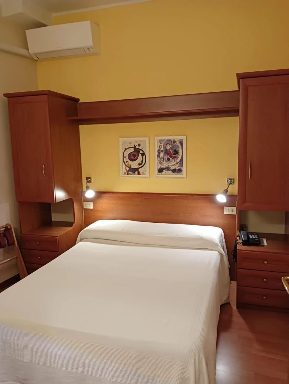 Bed in Hotel Arcadia