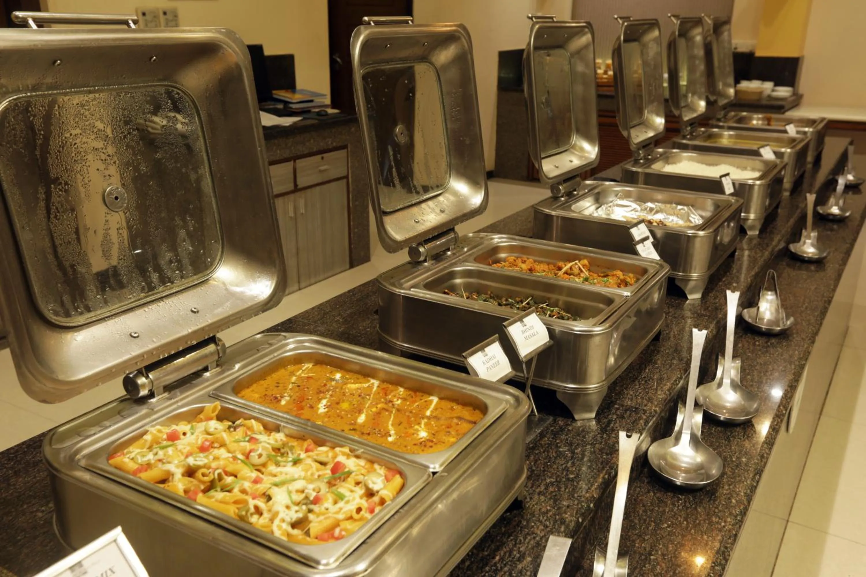 Restaurant/places to eat in Resort De Coracao - Corbett , Uttarakhand