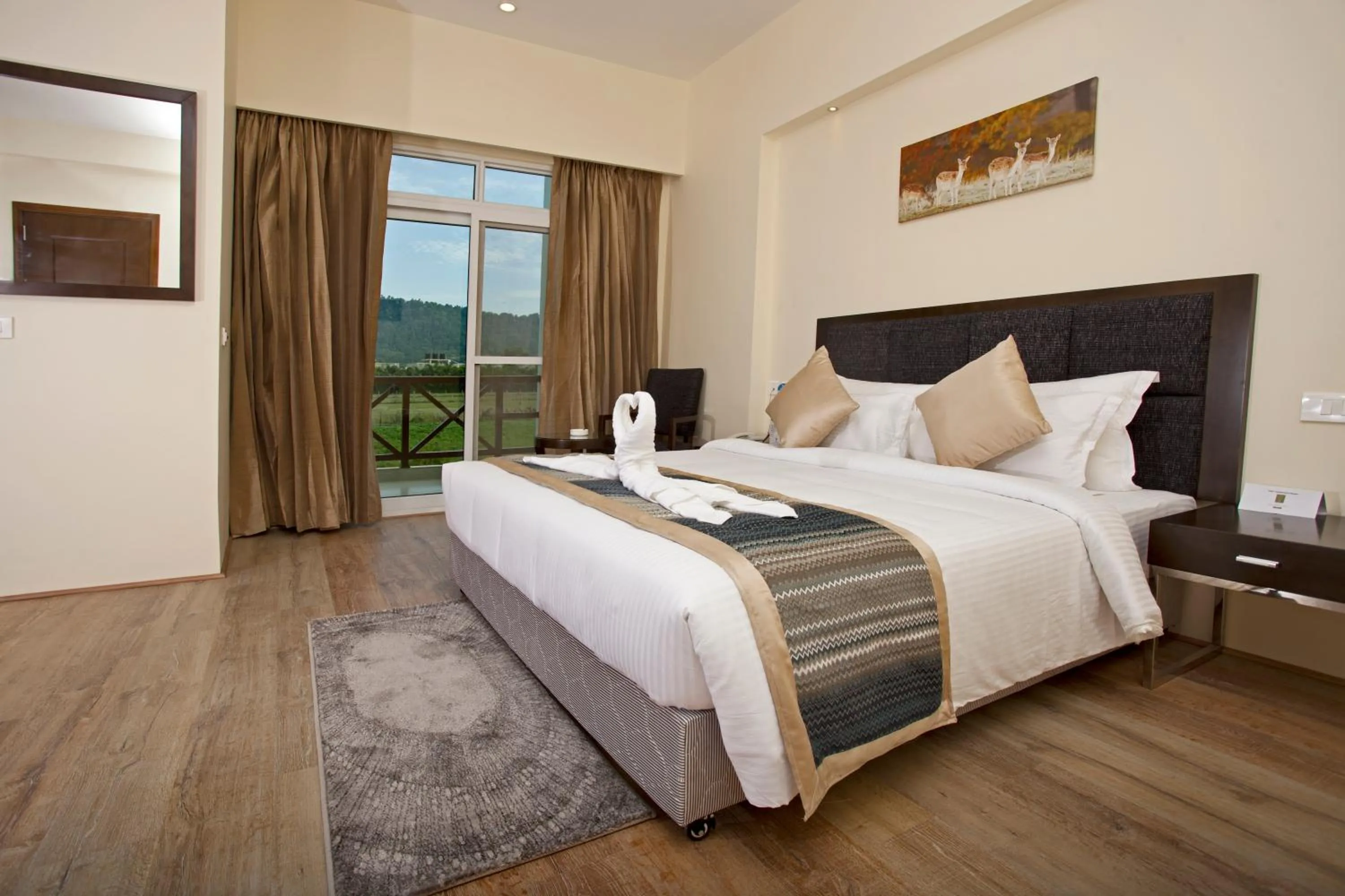 Bedroom, Bed in Resort De Coracao - Corbett , Uttarakhand