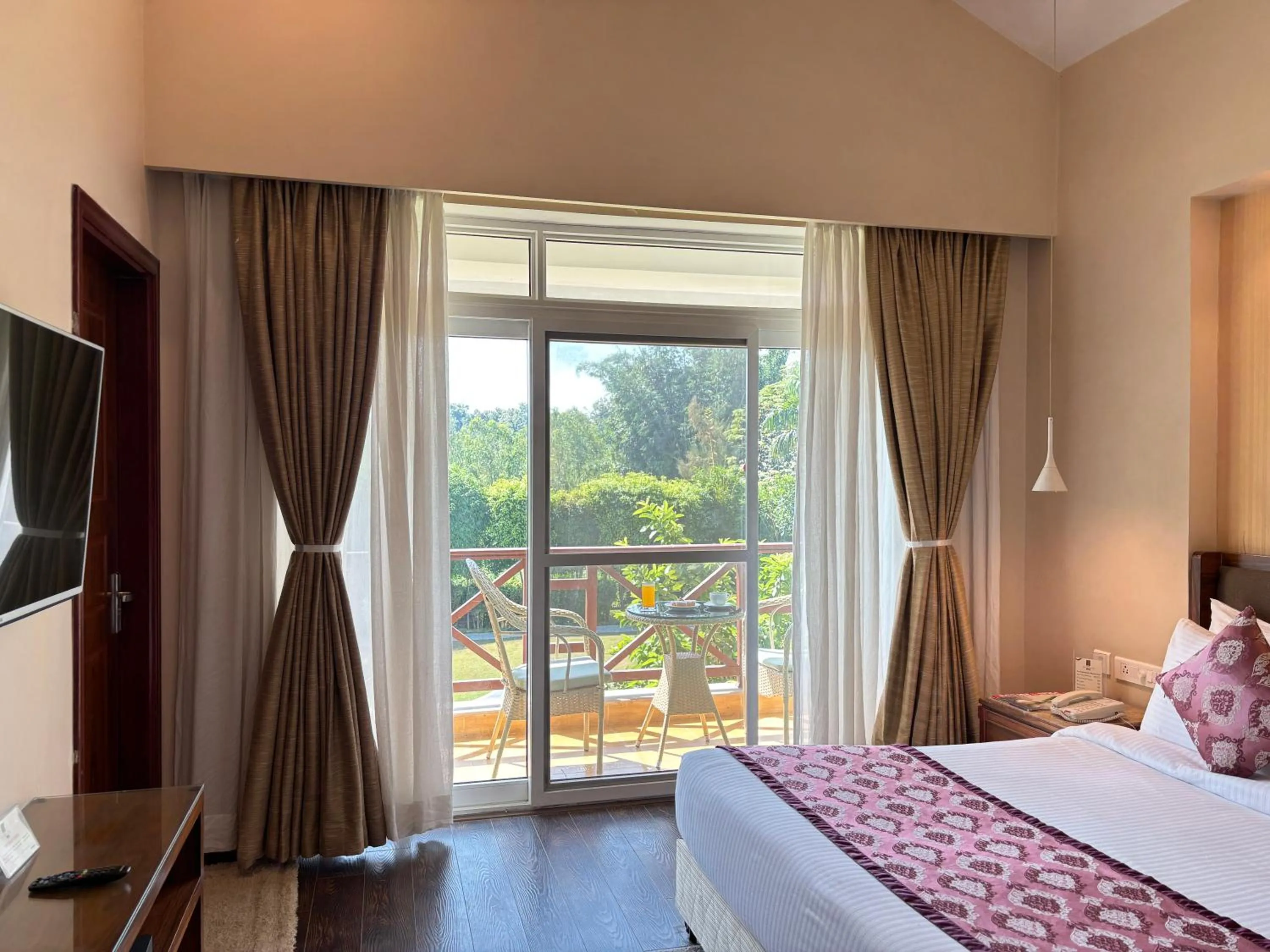 Balcony/Terrace, Bed in Resort De Coracao - Corbett , Uttarakhand