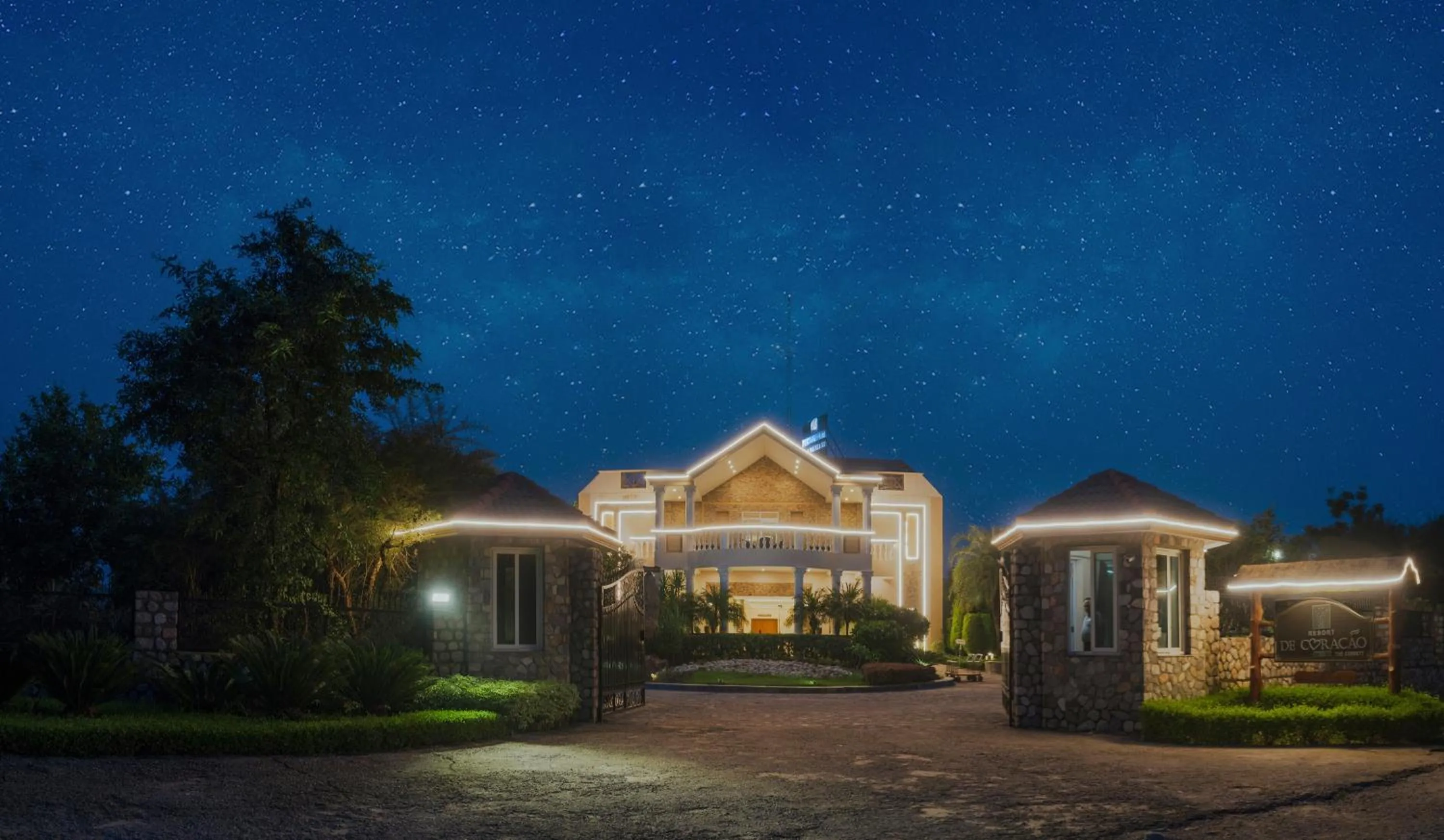 Facade/entrance in Resort De Coracao - Corbett , Uttarakhand