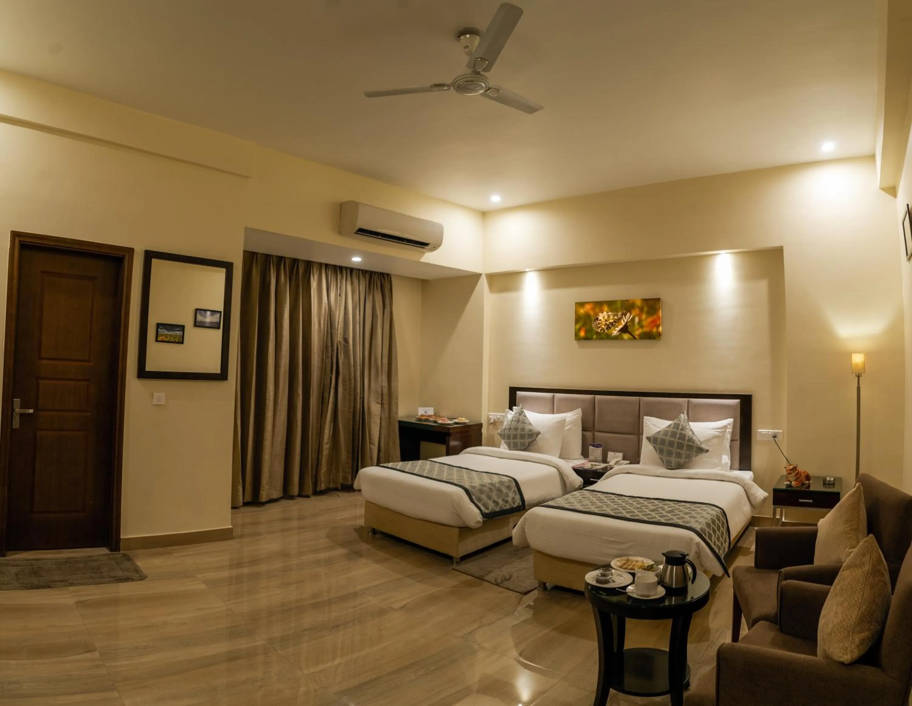 Bedroom, Bed in Resort De Coracao - Corbett , Uttarakhand