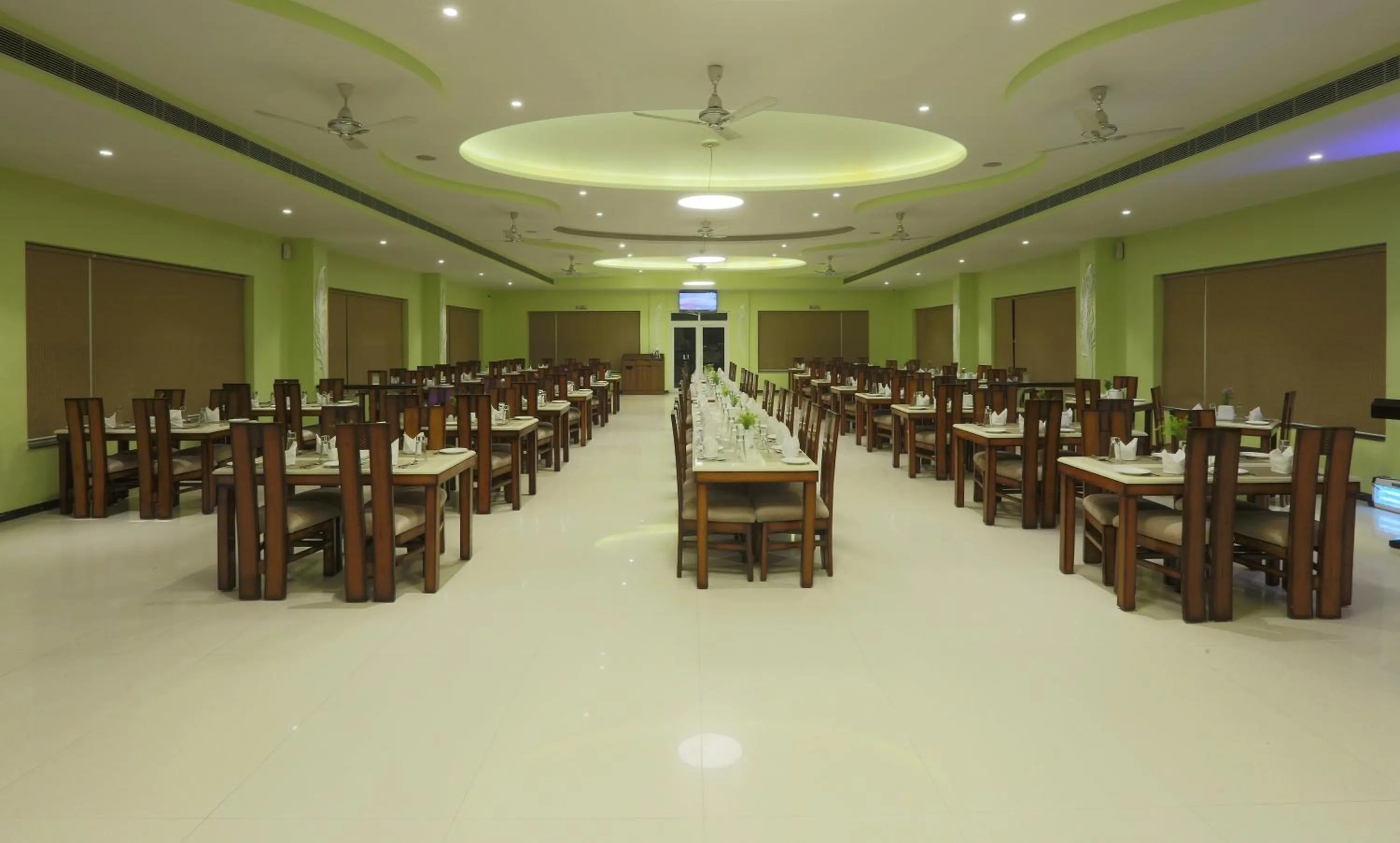 Restaurant/places to eat in Resort De Coracao - Corbett , Uttarakhand