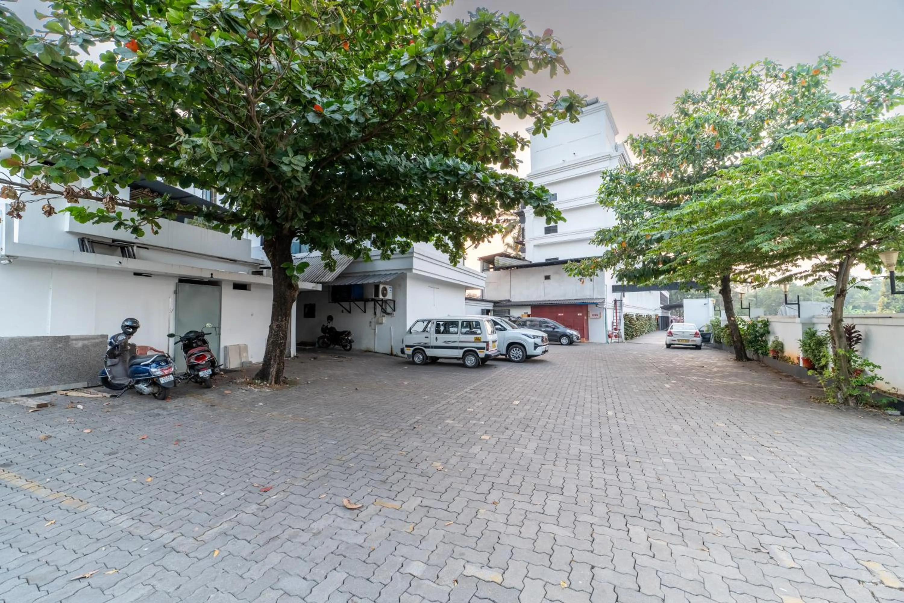 Parking in The Surya, Cochin