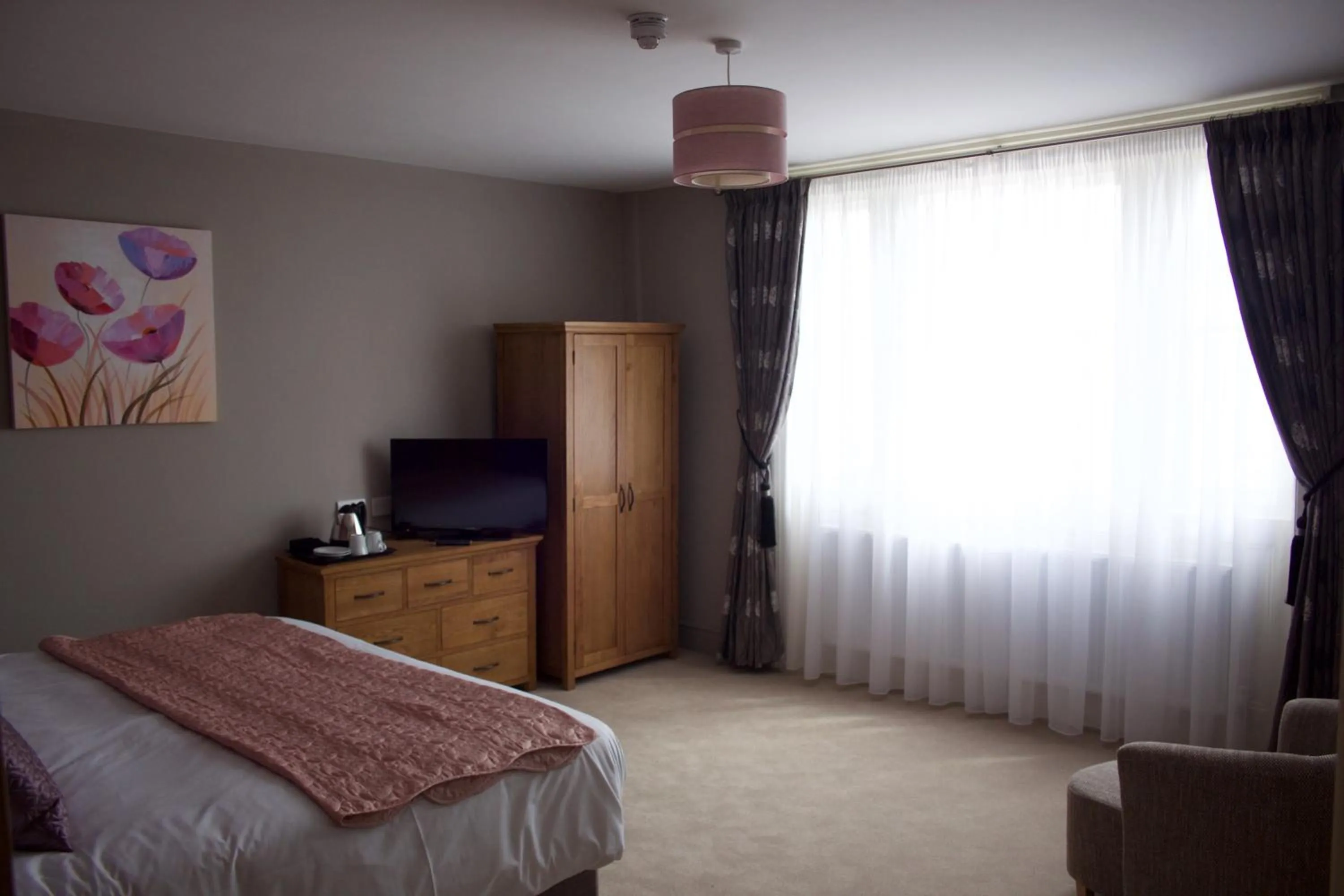 Sea view, Bed in The Clyffe Hotel