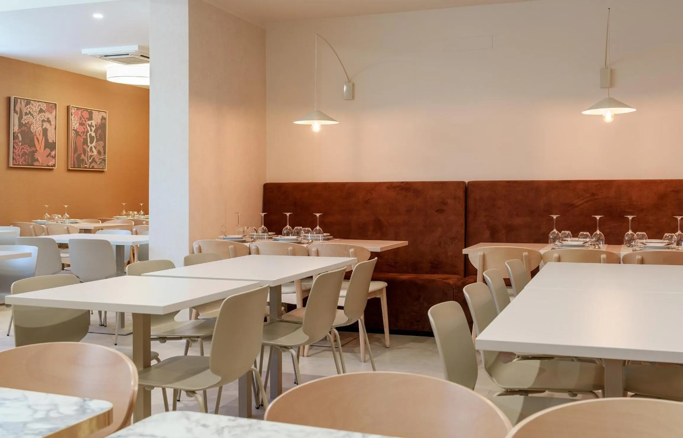 Restaurant/places to eat in Hotel Santo António de Pádua