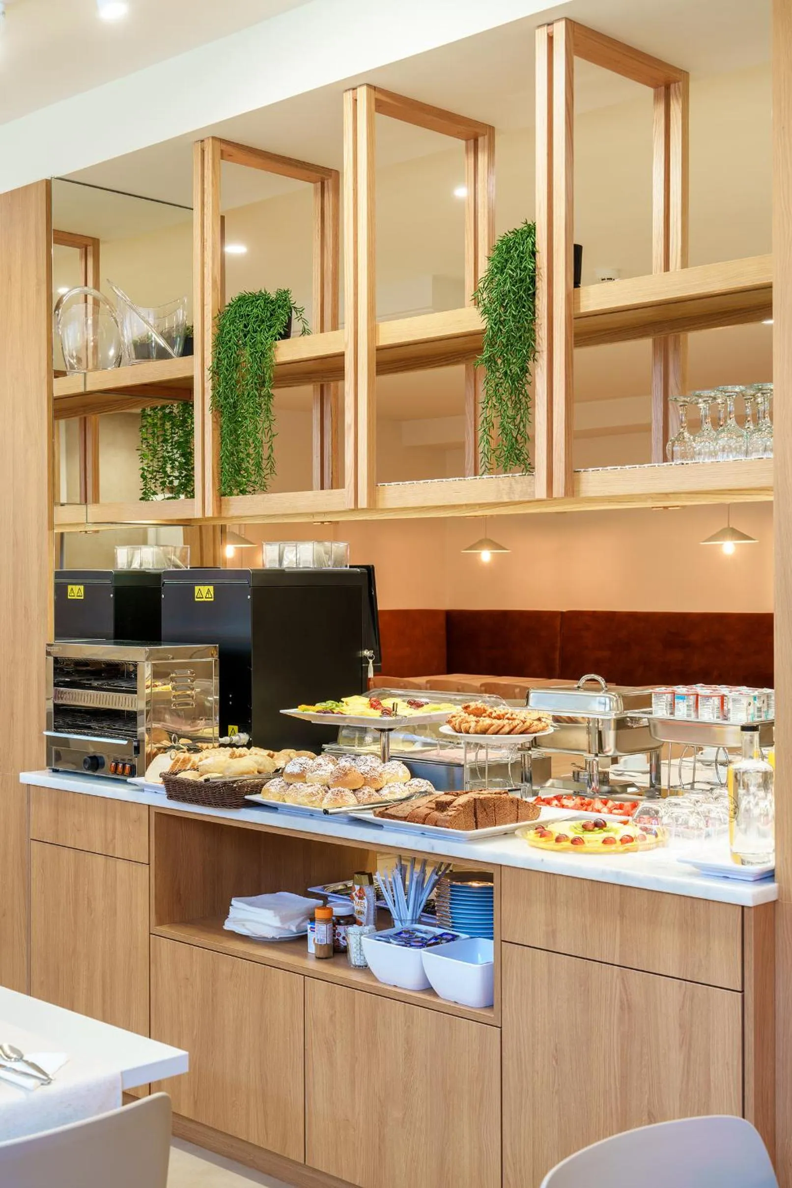 Buffet breakfast in Hotel Santo António de Pádua