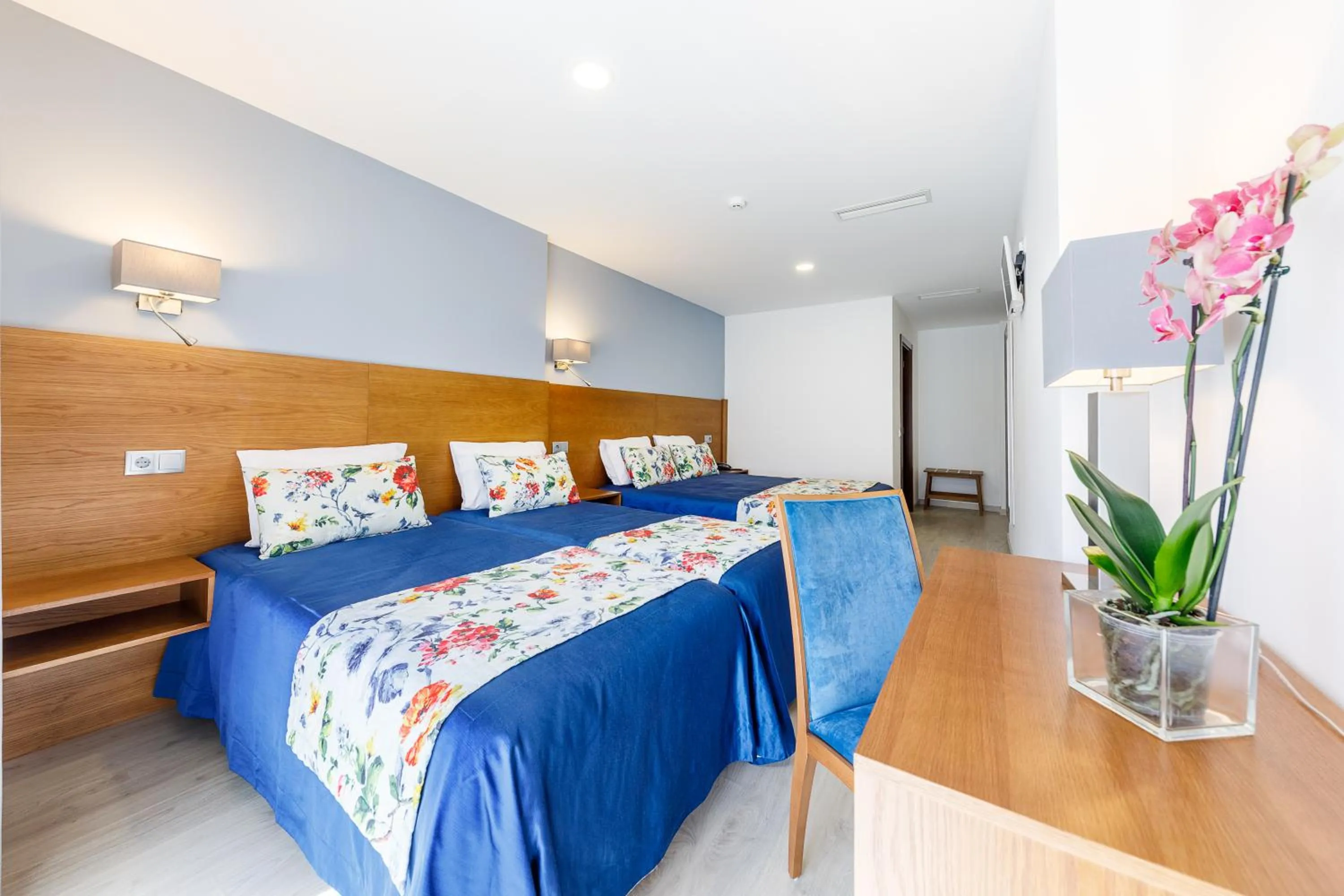 Bed in Hotel Santo António de Pádua