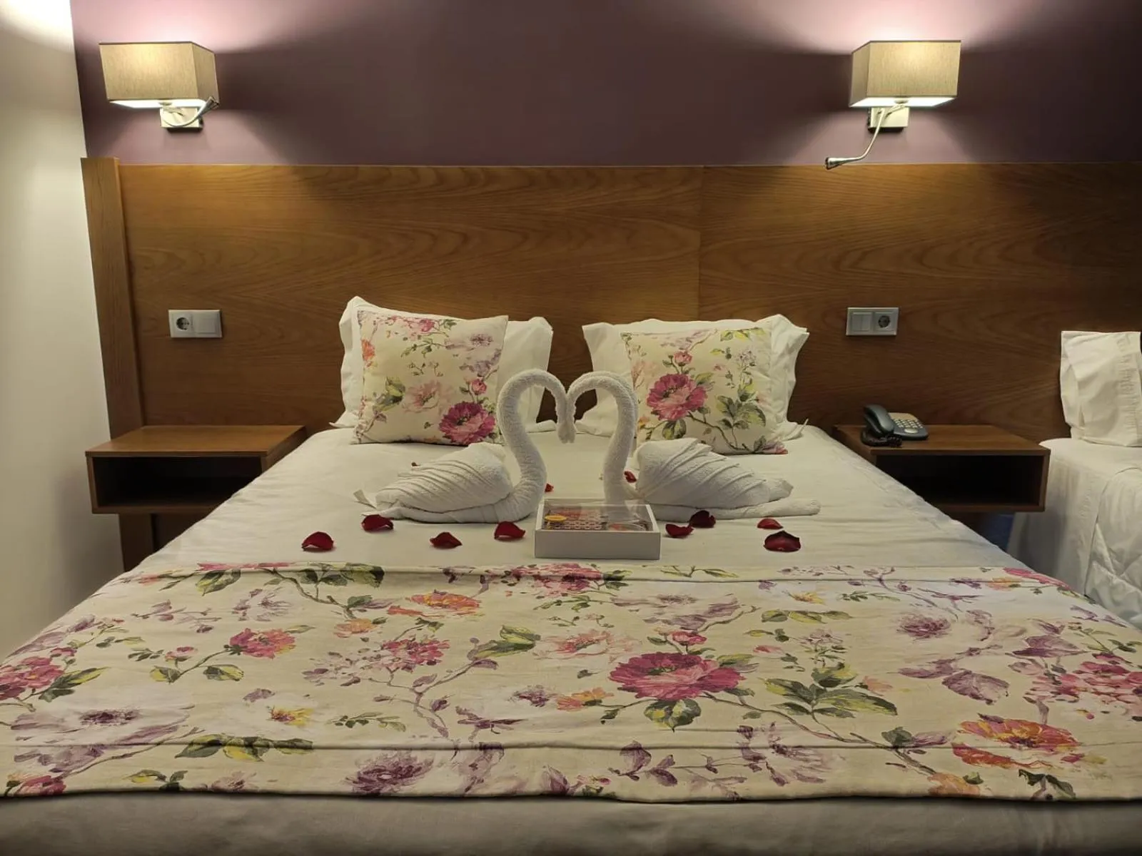 Bed in Hotel Santo António de Pádua