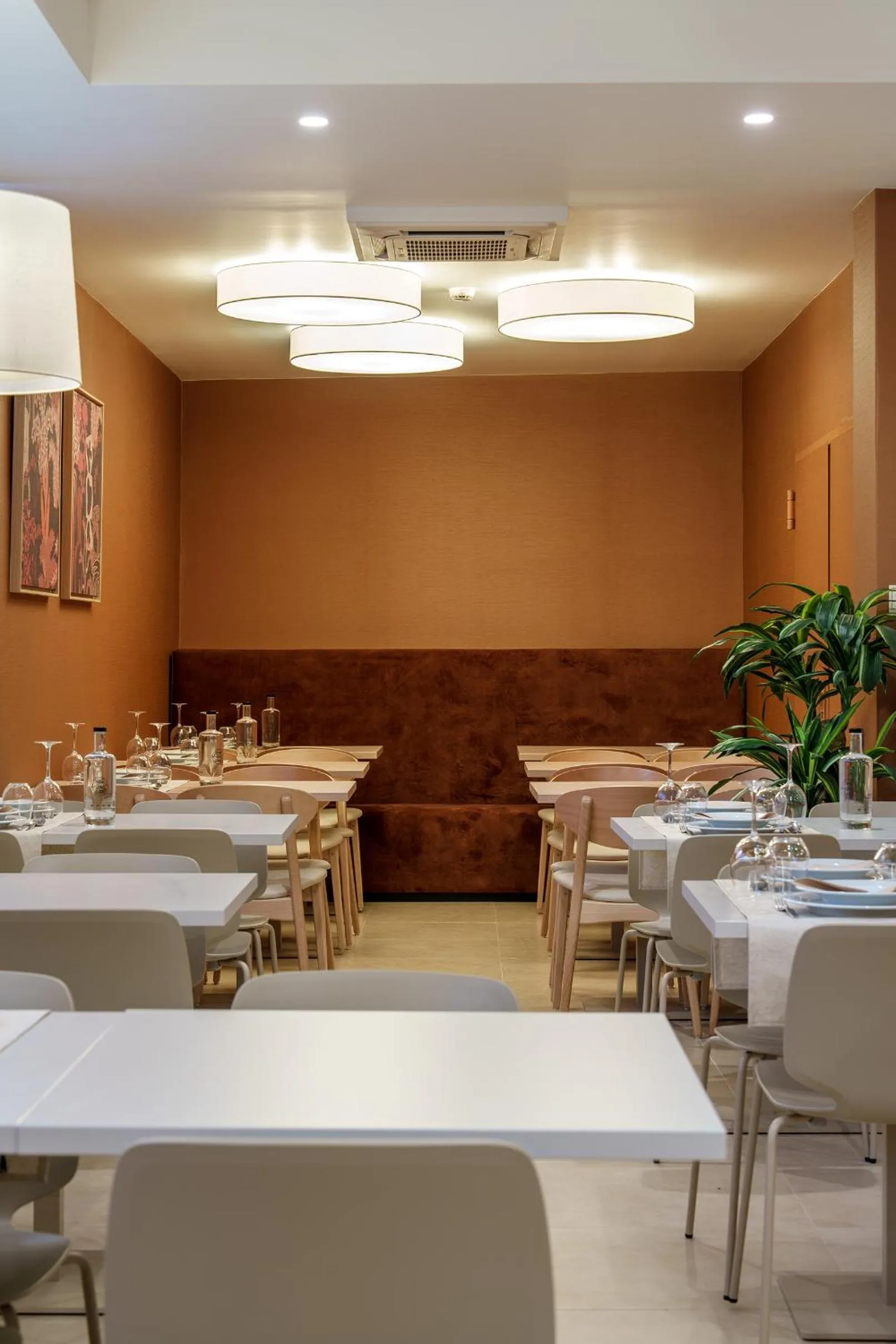 Restaurant/places to eat in Hotel Santo António de Pádua