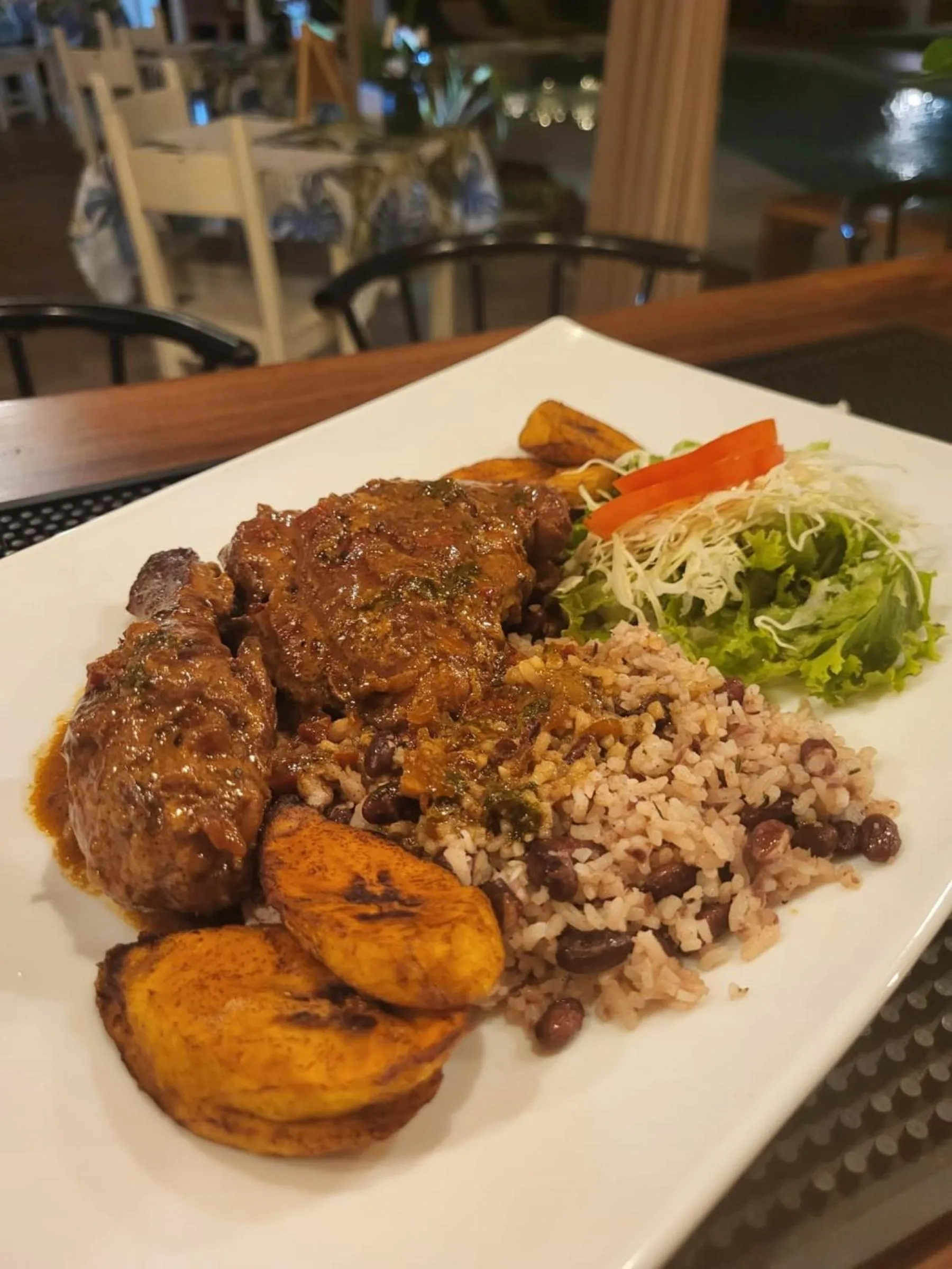 Restaurant/places to eat in Escape Caribeño