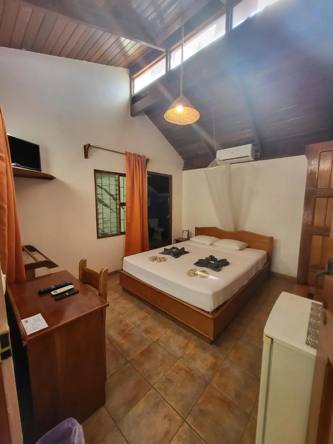 Photo of the whole room, Bed in Escape Caribeño