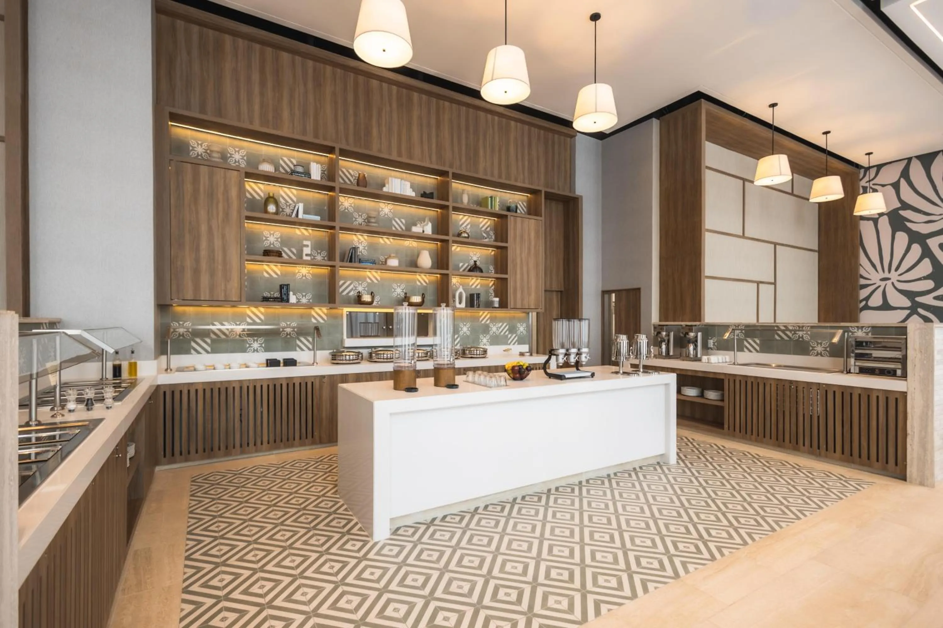 Restaurant/places to eat in Hyatt Place Cancun Airport