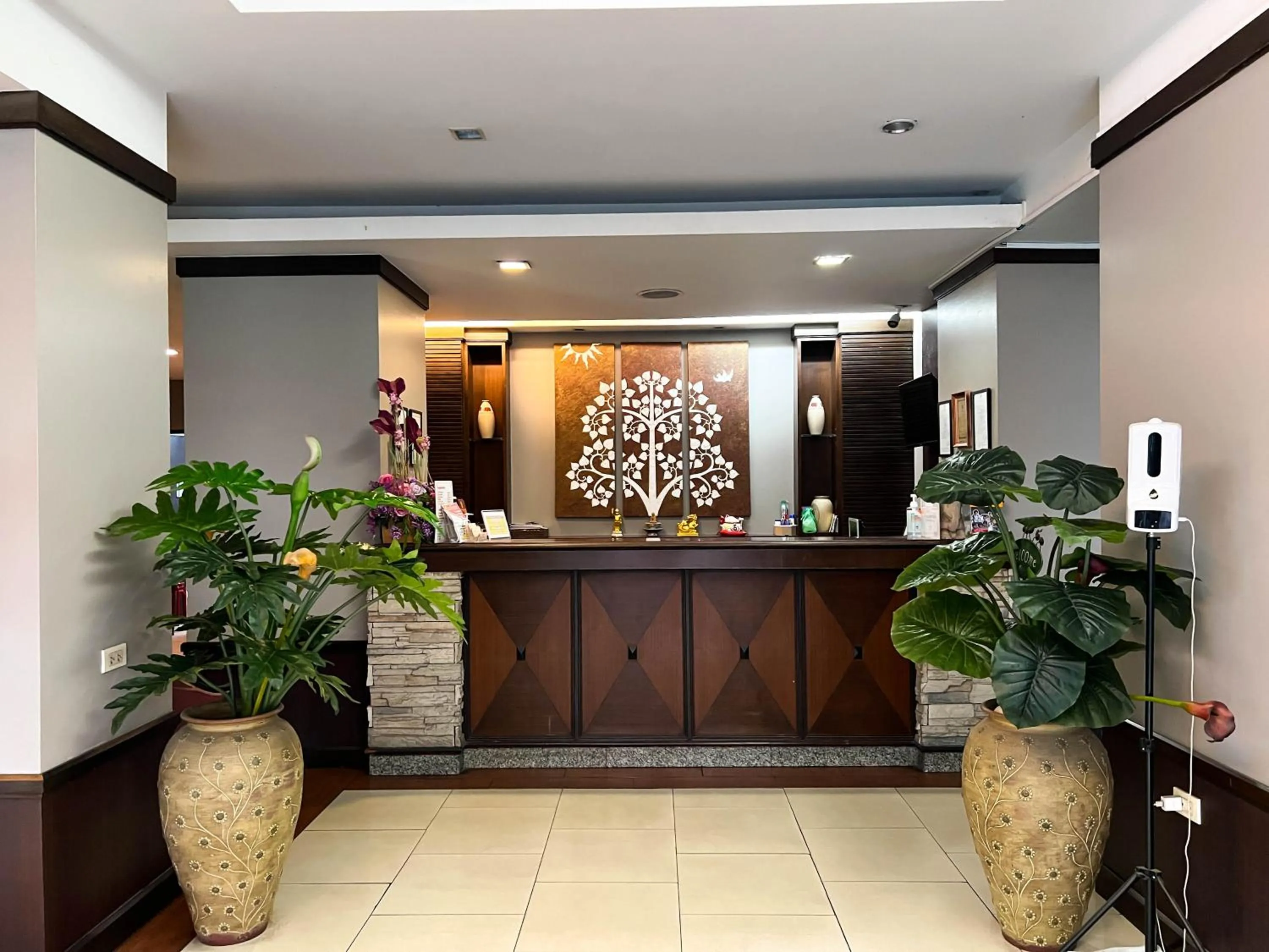 Lobby or reception in Srivichai Hotel