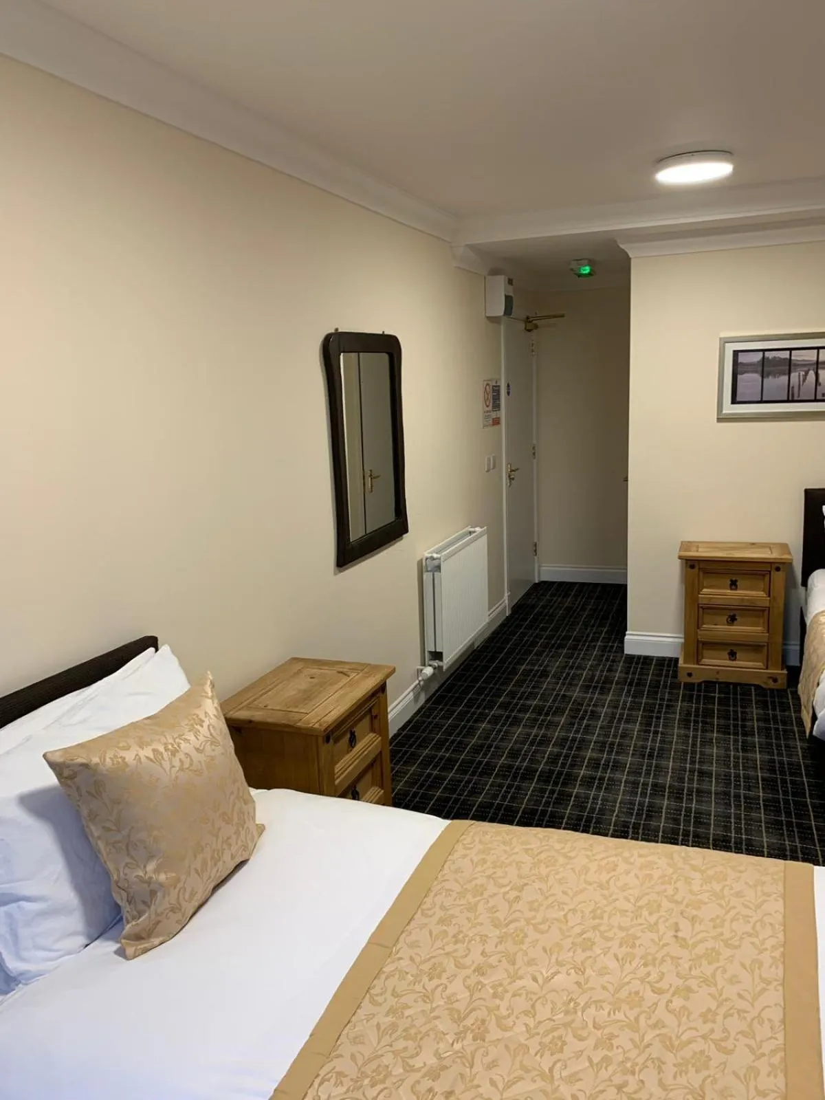 Bedroom, Bed in Waverley Inn Lodge