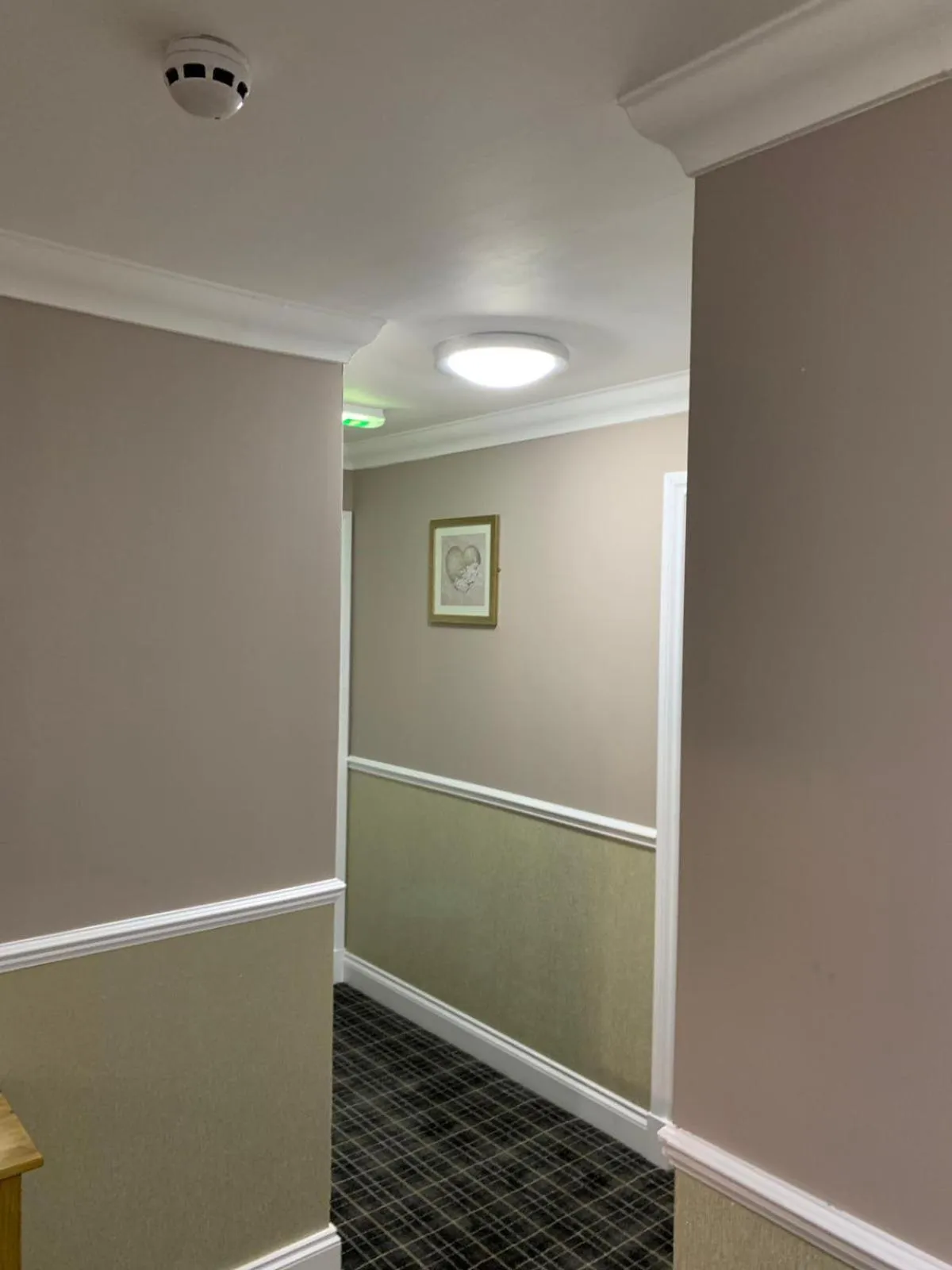 Property building in Waverley Inn Lodge