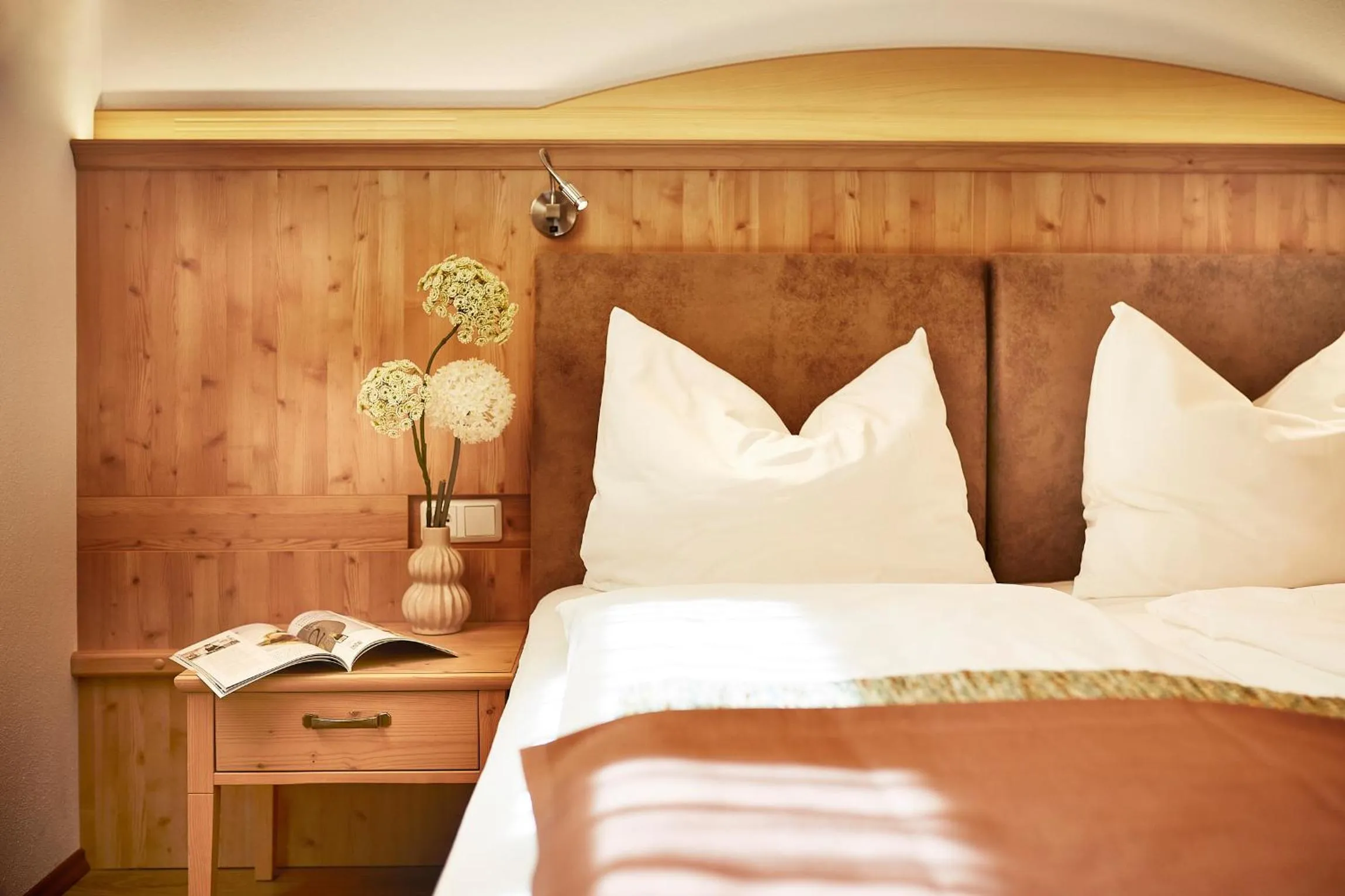 Photo of the whole room, Bed in Donauhotel Lettnerhof