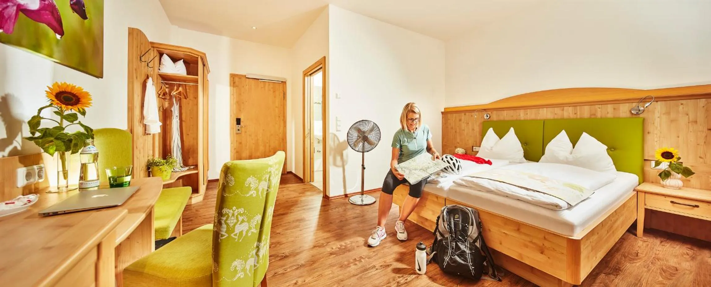 Photo of the whole room, Bed in Donauhotel Lettnerhof
