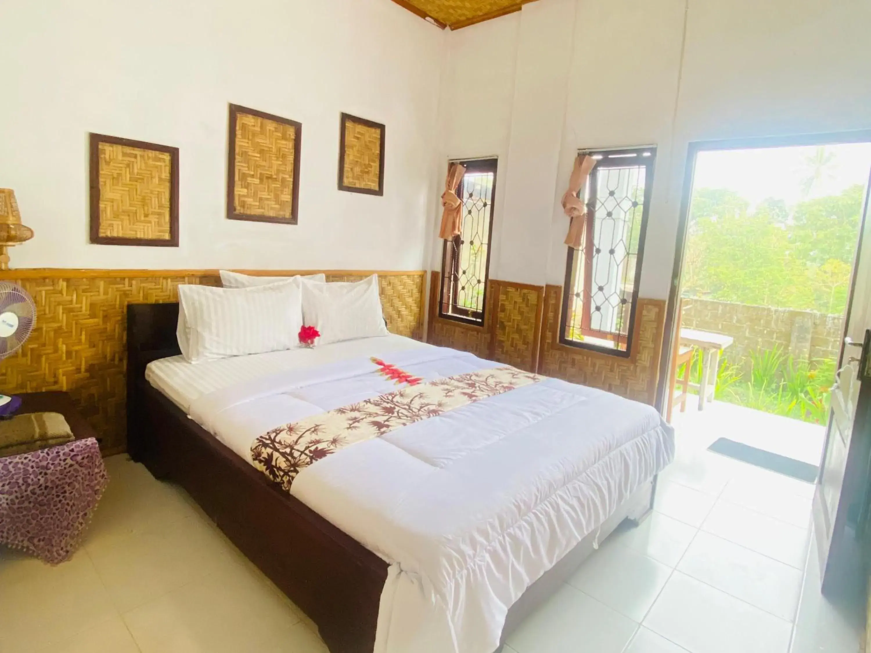 Double Room in Kembang Kuning Cottages Double Room in Kembang Kuning Cottages