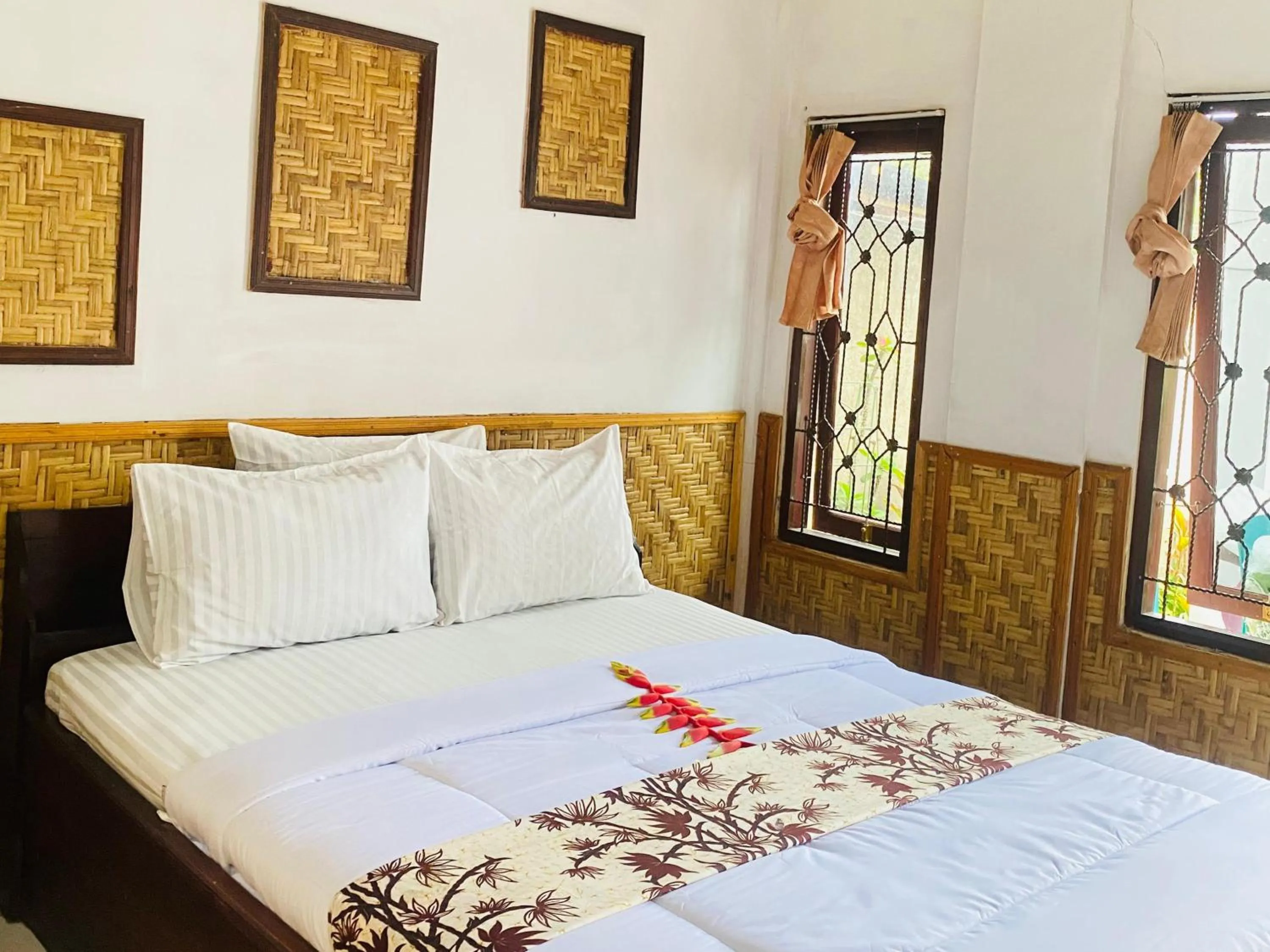 Double Room in Kembang Kuning Cottages