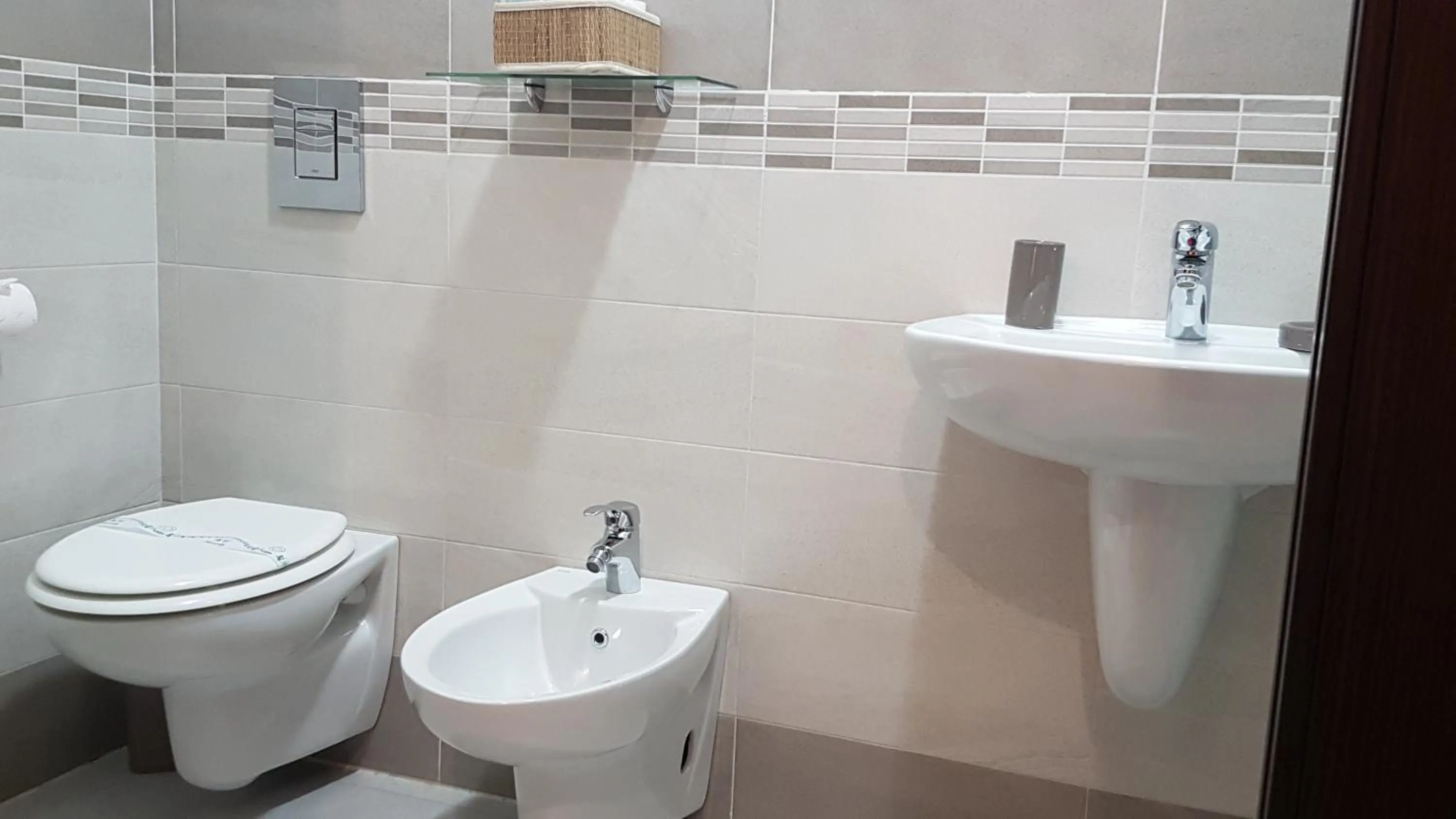 Bathroom in Buonaluna B&B