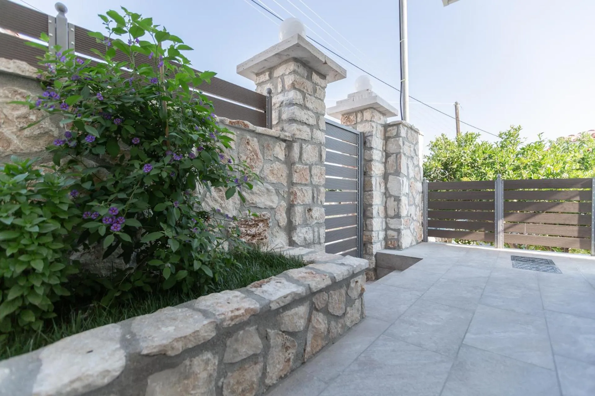 Patio in Pegasus Rooms